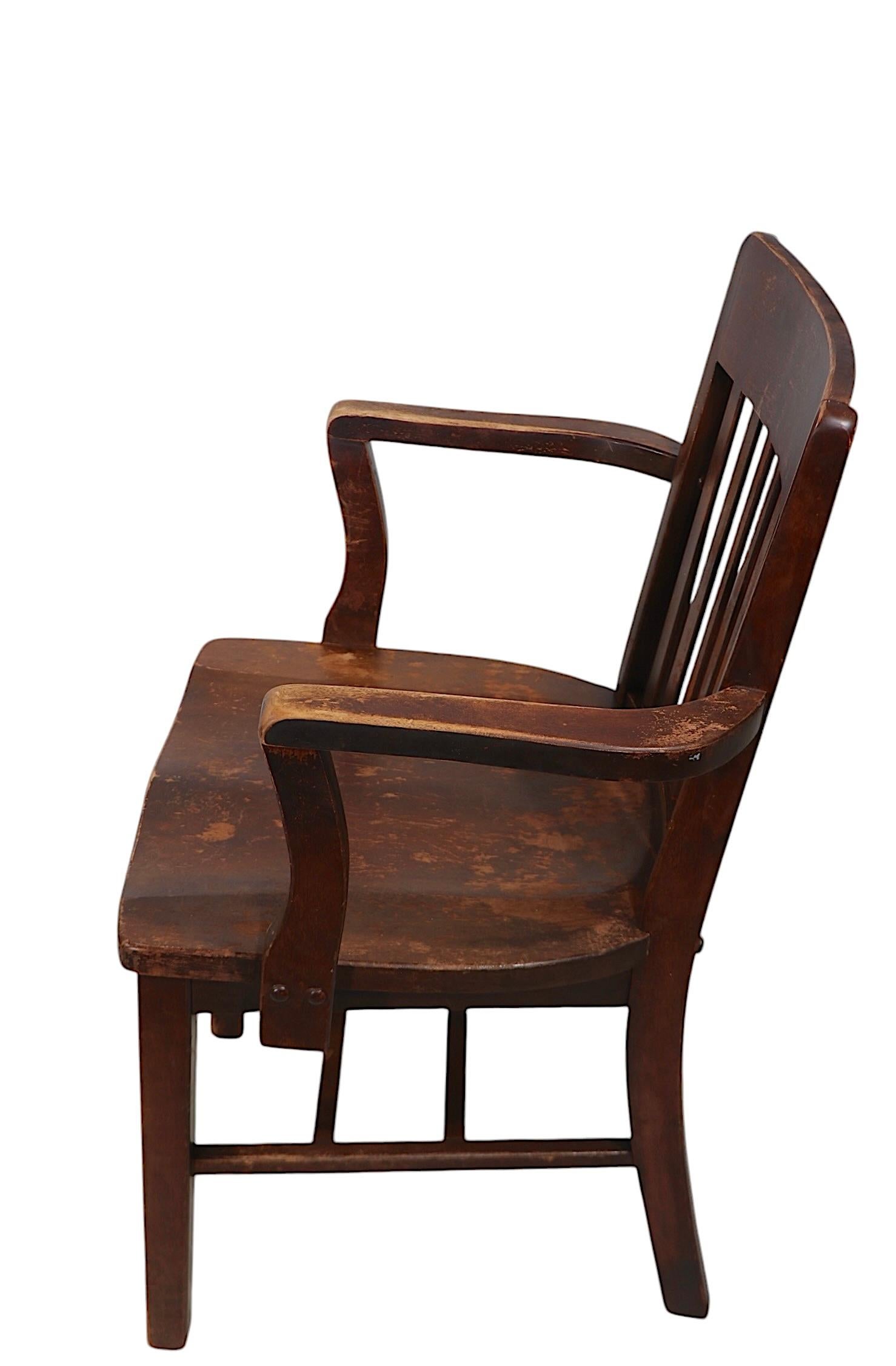 Industriel Ensemble de cinq chaises de salle à manger industrielles anciennes de Murphy Chair Co.