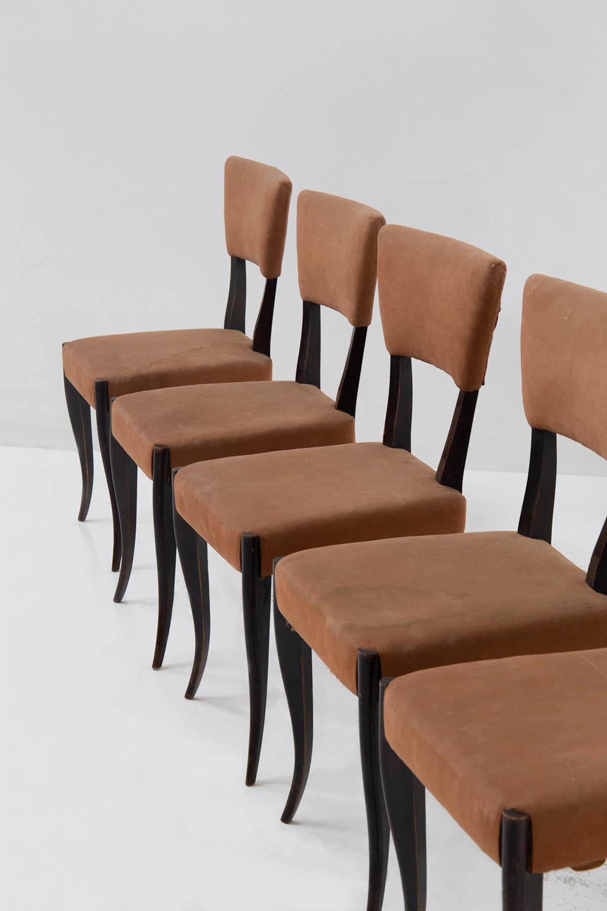 Set of five vintage Italian chairs in original orange velvet fabric For Sale 1