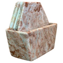 Set di cinque sottobicchieri esagonali in marmo rosa vintage con supporto abbinato