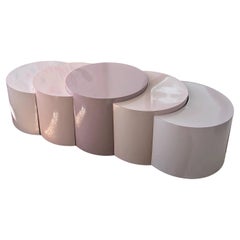 Juego de cinco mesas de centro modulares postmodernas vintage de laminado rosa, EE.UU., años 80
