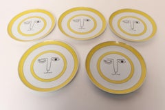 Juego de cinco platos de la colección Vintage Taste Setter Winking Lion de Sigma Italy