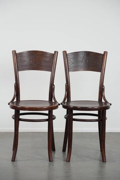Set of five vintage wooden Cosmos bistro design chairs with stunning detail