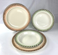 Set of Five Wedgwood Creamware Dinner and salad Dishes Made England circa 1820