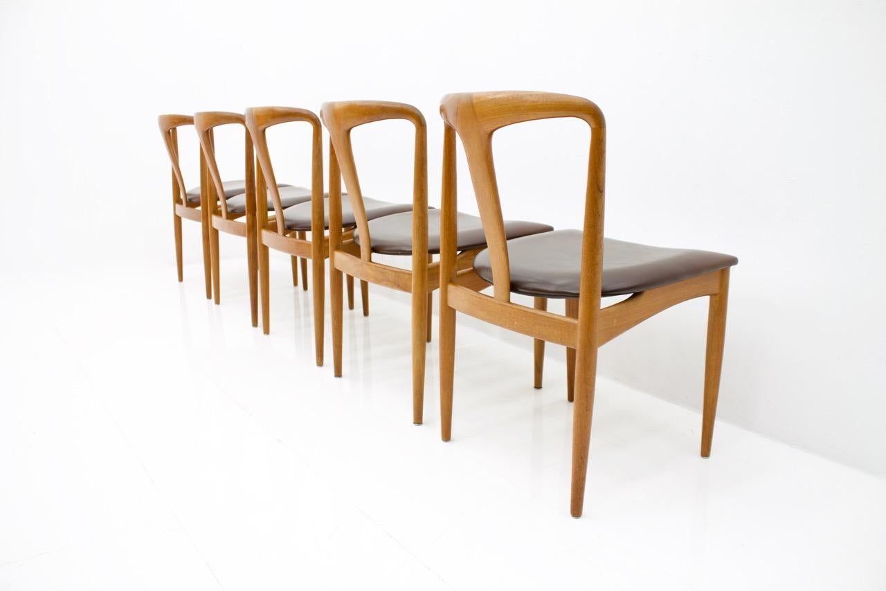 Mid-20th Century Set of Five Teak Dining Chairs Juliane by Johannes Andersen Denmark For Sale