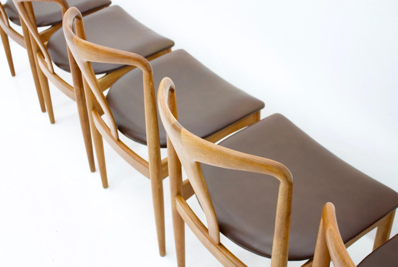 Leather Set of Five Teak Dining Chairs Juliane by Johannes Andersen Denmark For Sale