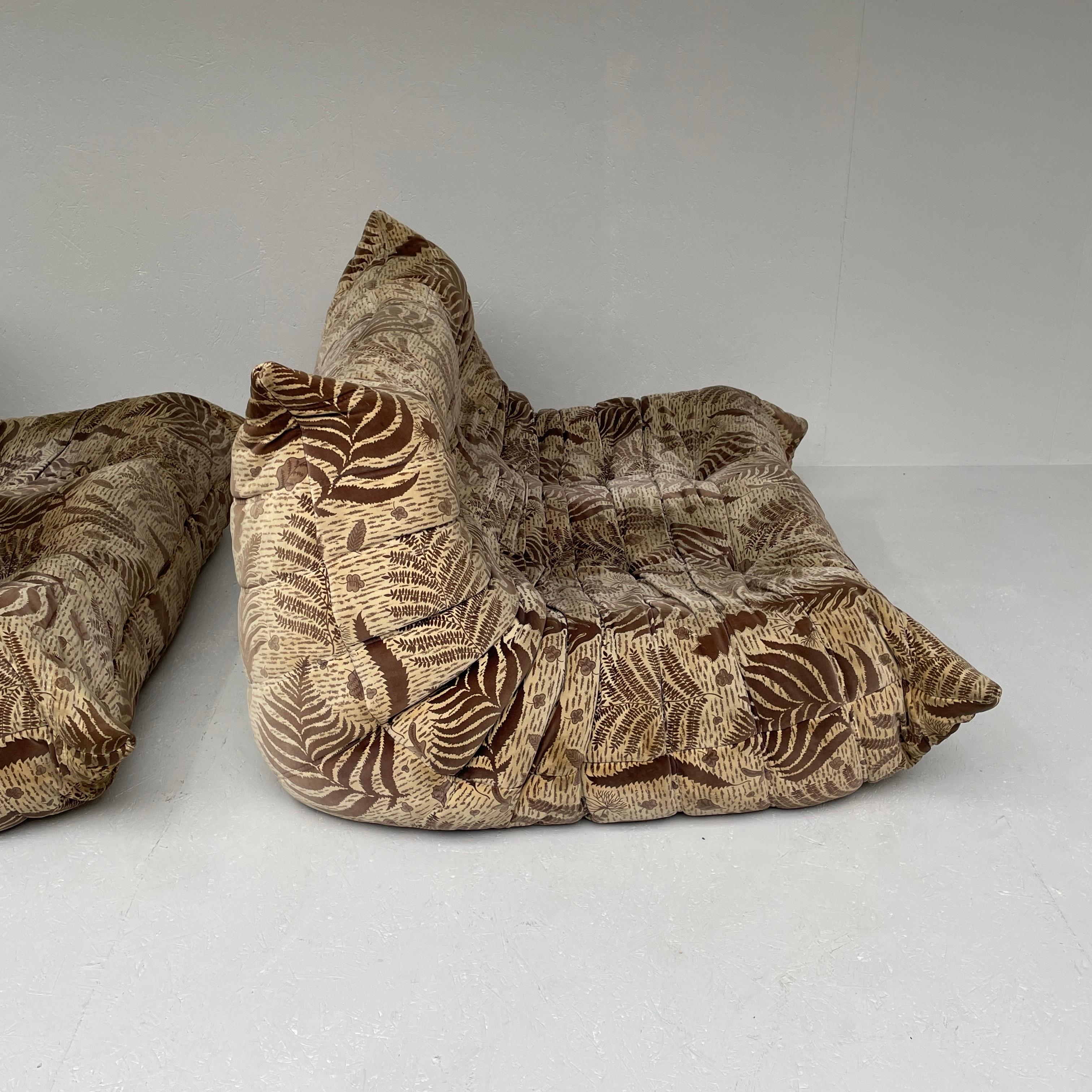 Set of Floral 2 Seater Togo by Michel Ducaroy for Ligne Roset in Original Fabric 9