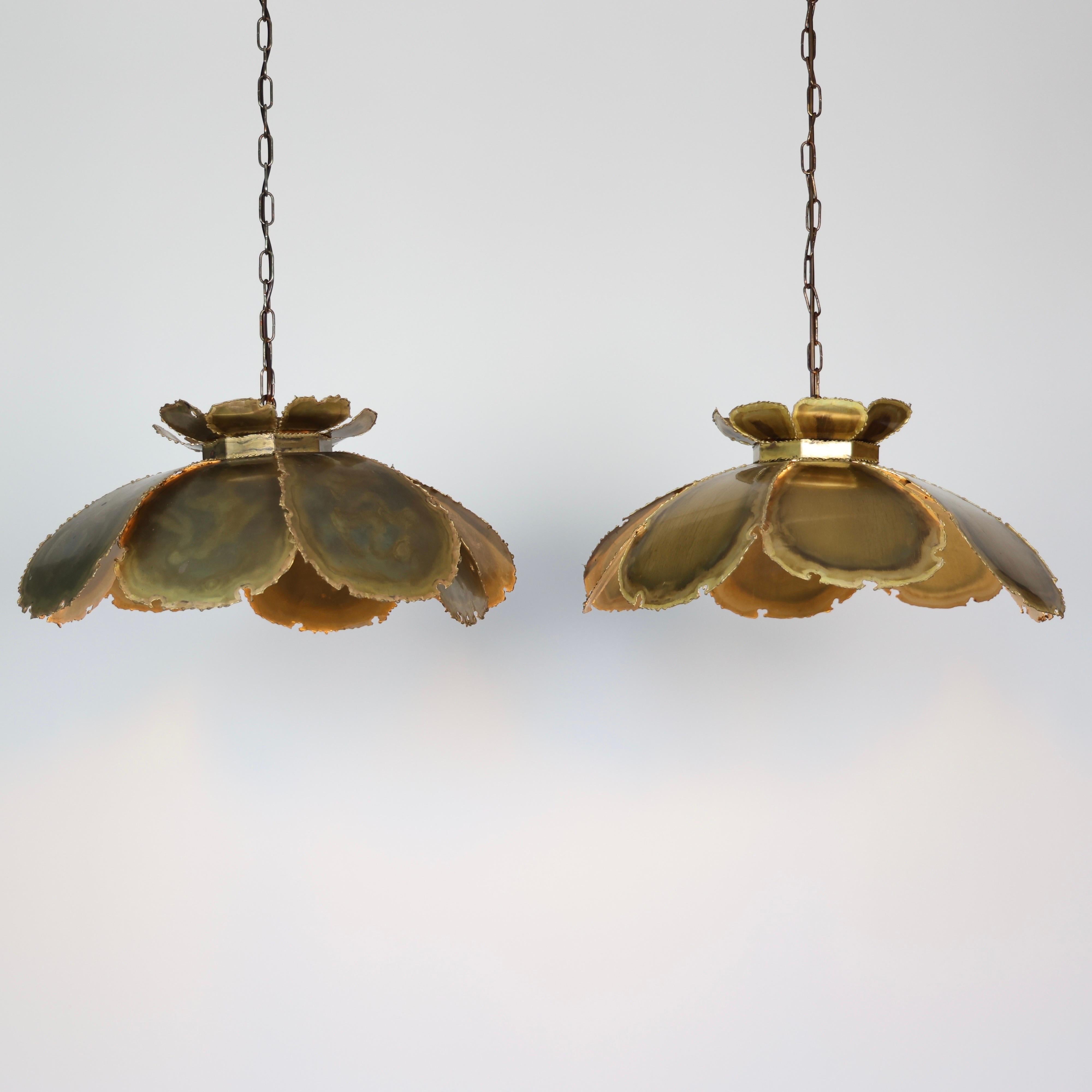 Danois Ensemble de lampes suspendues en forme de fleur par Svend Aage Holm Sorensen, 1960, Danemark en vente