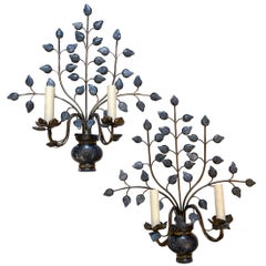 Set di lampade in lapis con motivo a fogliame. Venduto al paio.