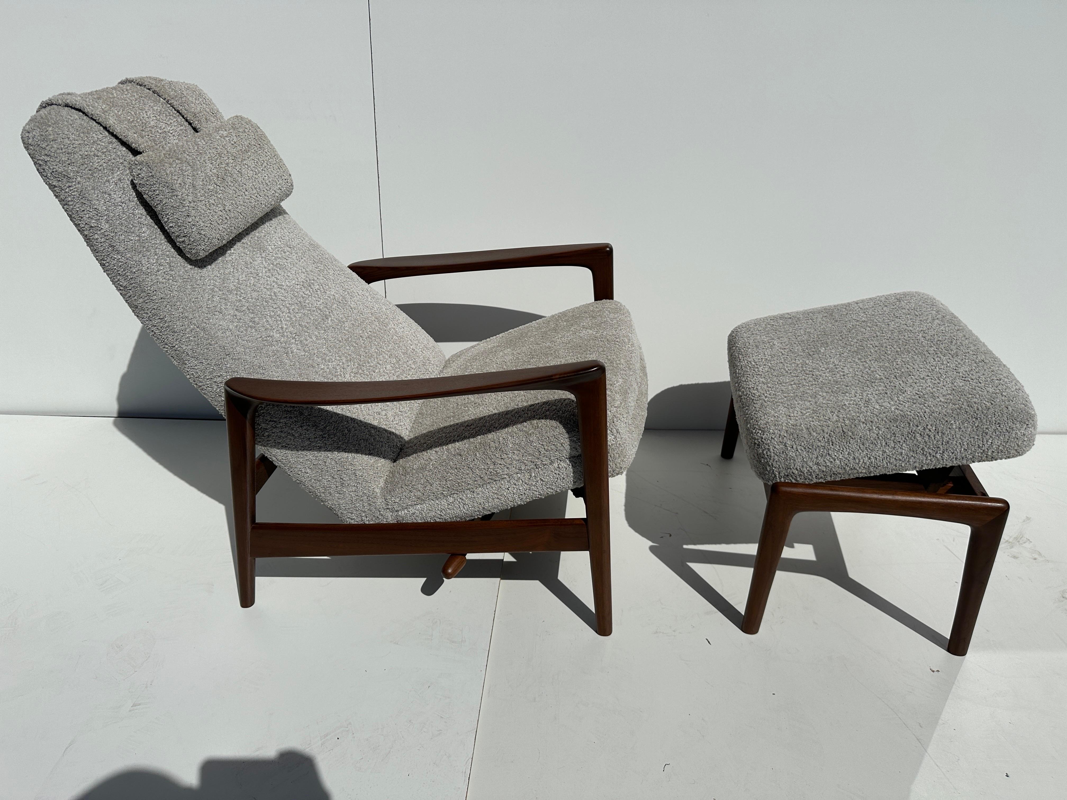 Set of Folke Ohlsson Reclining Lounge Chairs For Sale 6