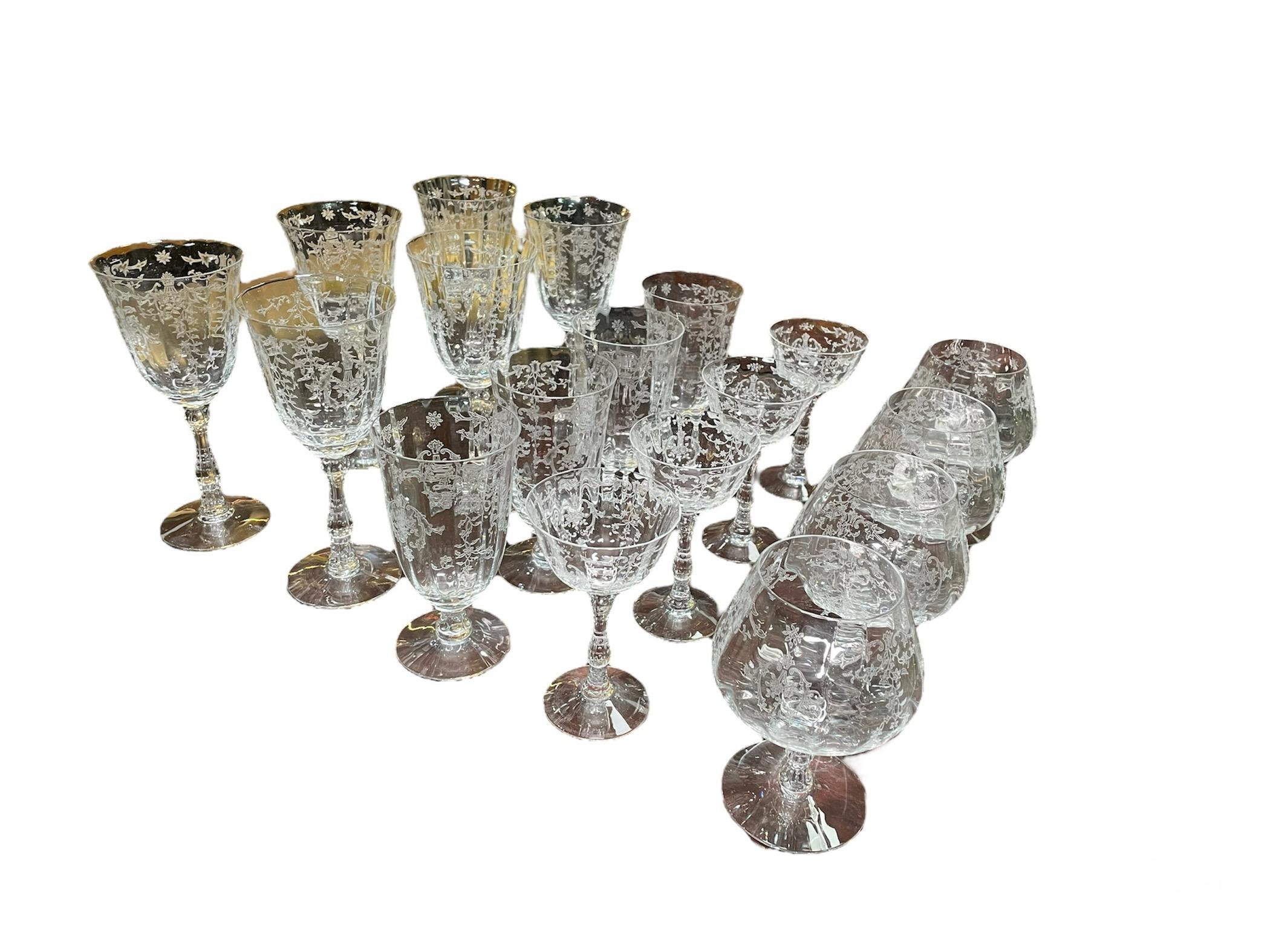 Set Of Fostoria Navarre Pattern Glass For Sale 4