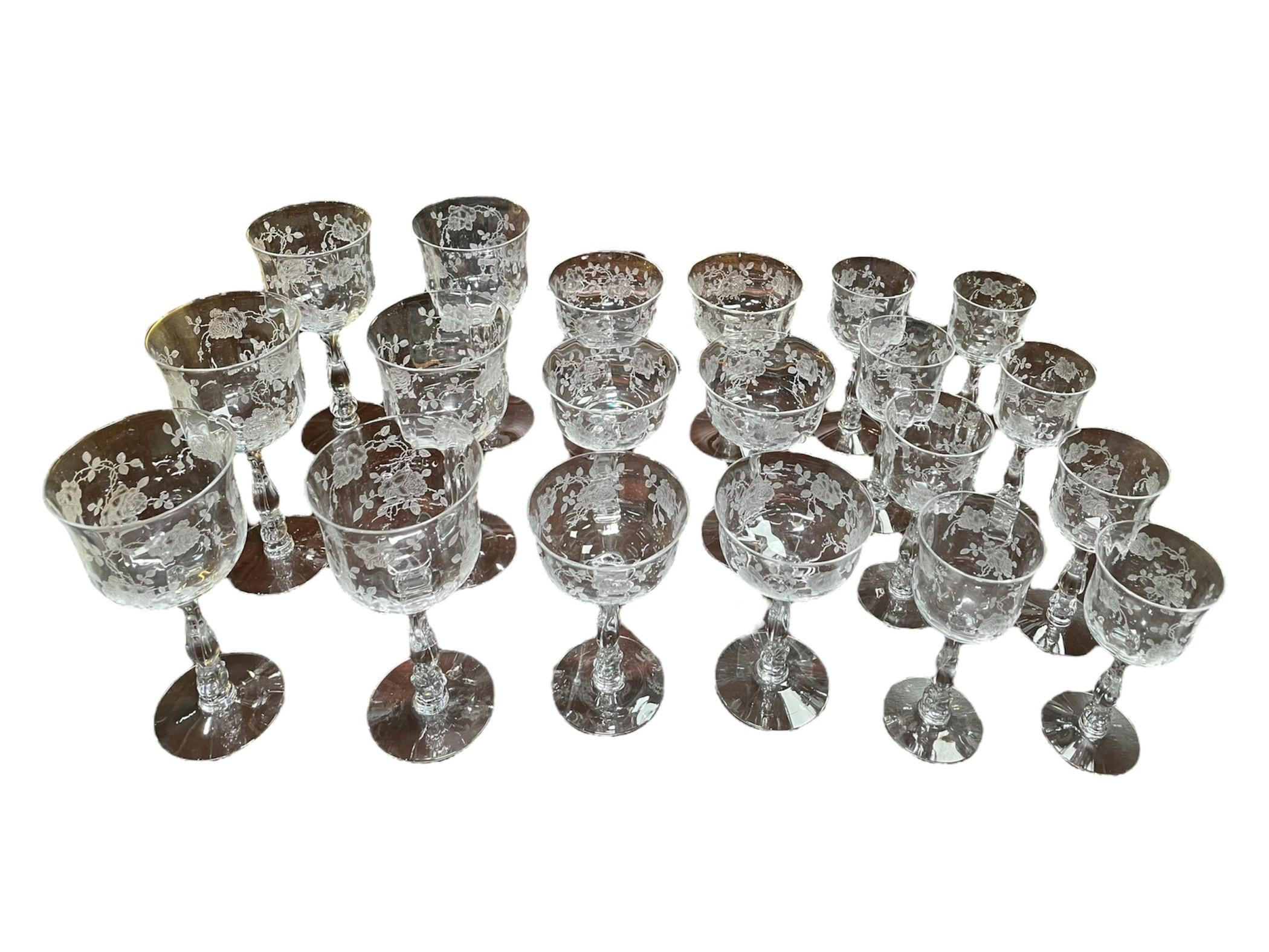 Set Of Fostoria Willowmare Pattern Glass For Sale 8