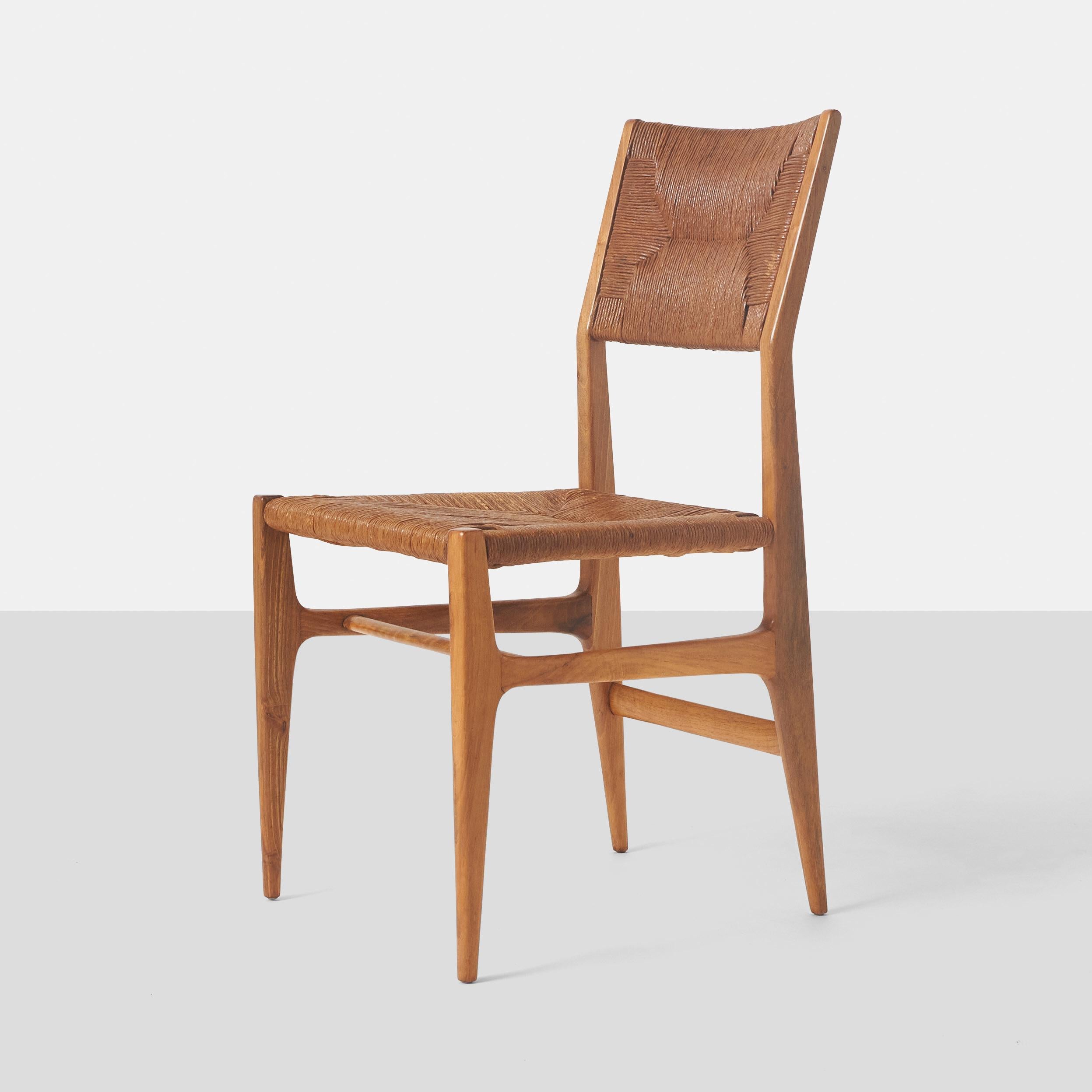Moderne Ensemble de quatre chaises de salle à manger #116 de Gio Ponti en vente