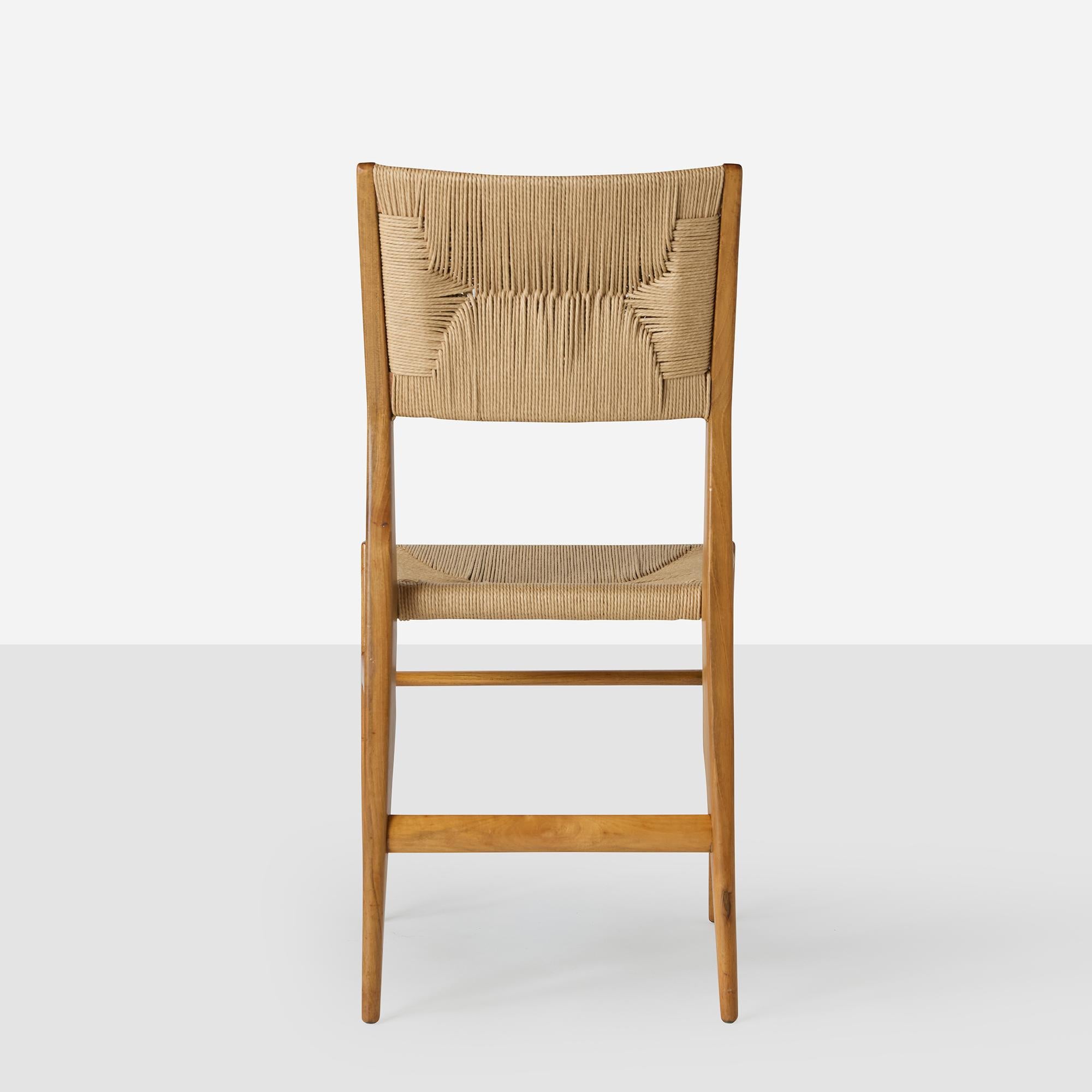 Set di quattro sedie da pranzo #116 di Gio Ponti in vendita 1