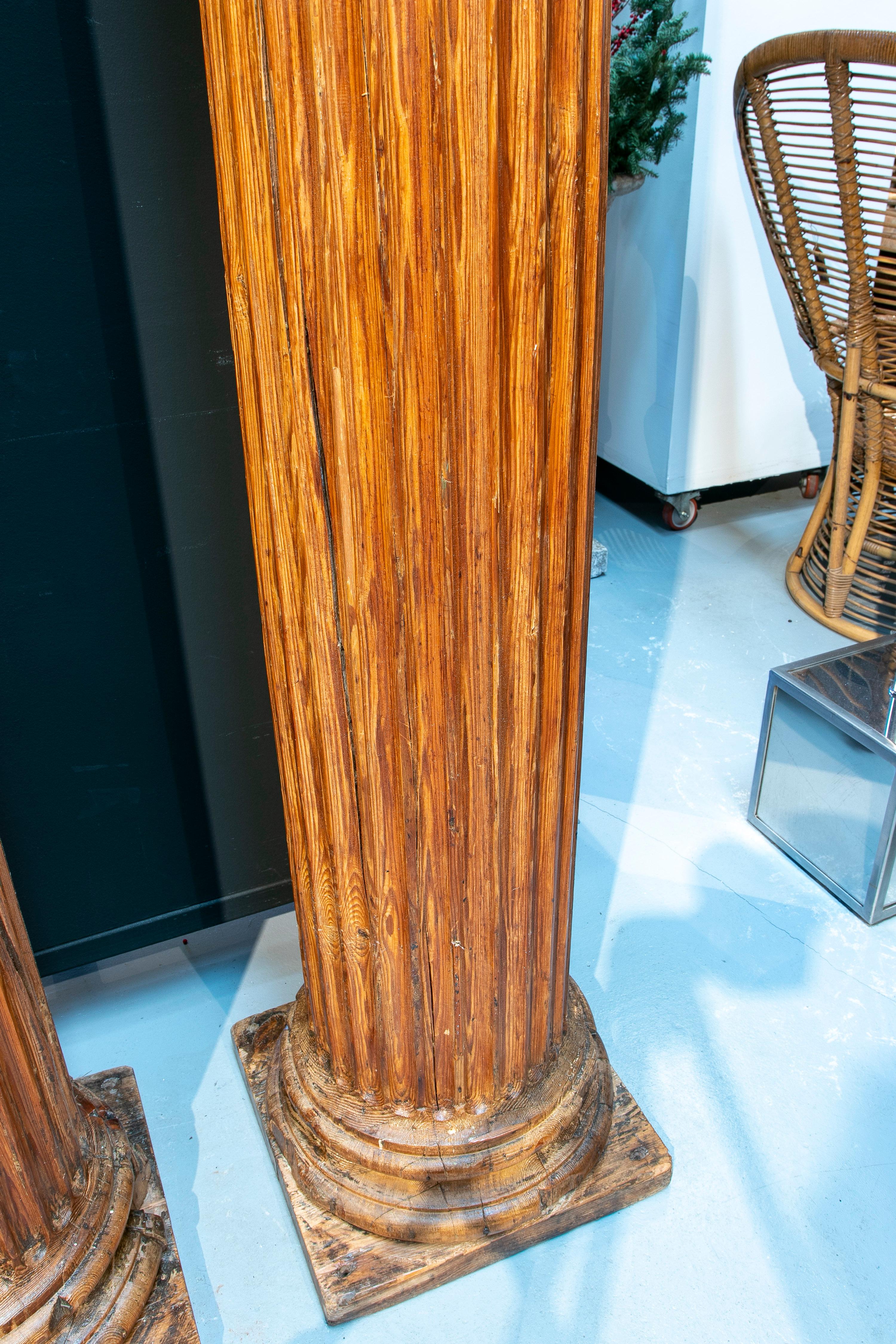 Set of Four 17th Century Spanish Wooden Fluted Columns w/ Corinthian Capitals 5