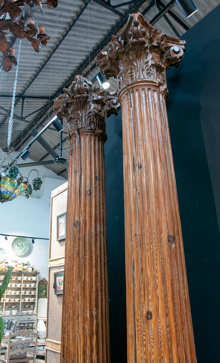18th Century and Earlier Set of Four 17th Century Spanish Wooden Fluted Columns w/ Corinthian Capitals
