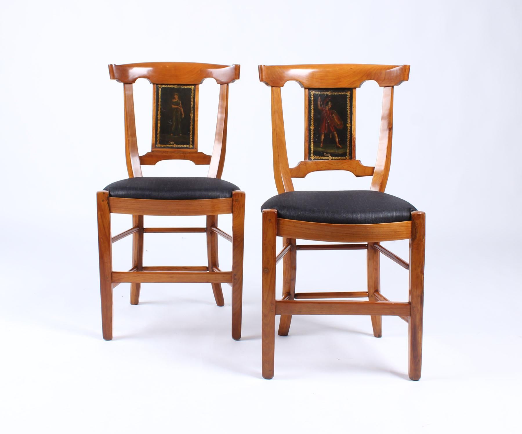Satz von vier Stühlen aus dem 18. Jahrhundert, Frankreich, Kirsche, bemalt, Directoire, um 1800 im Angebot 2