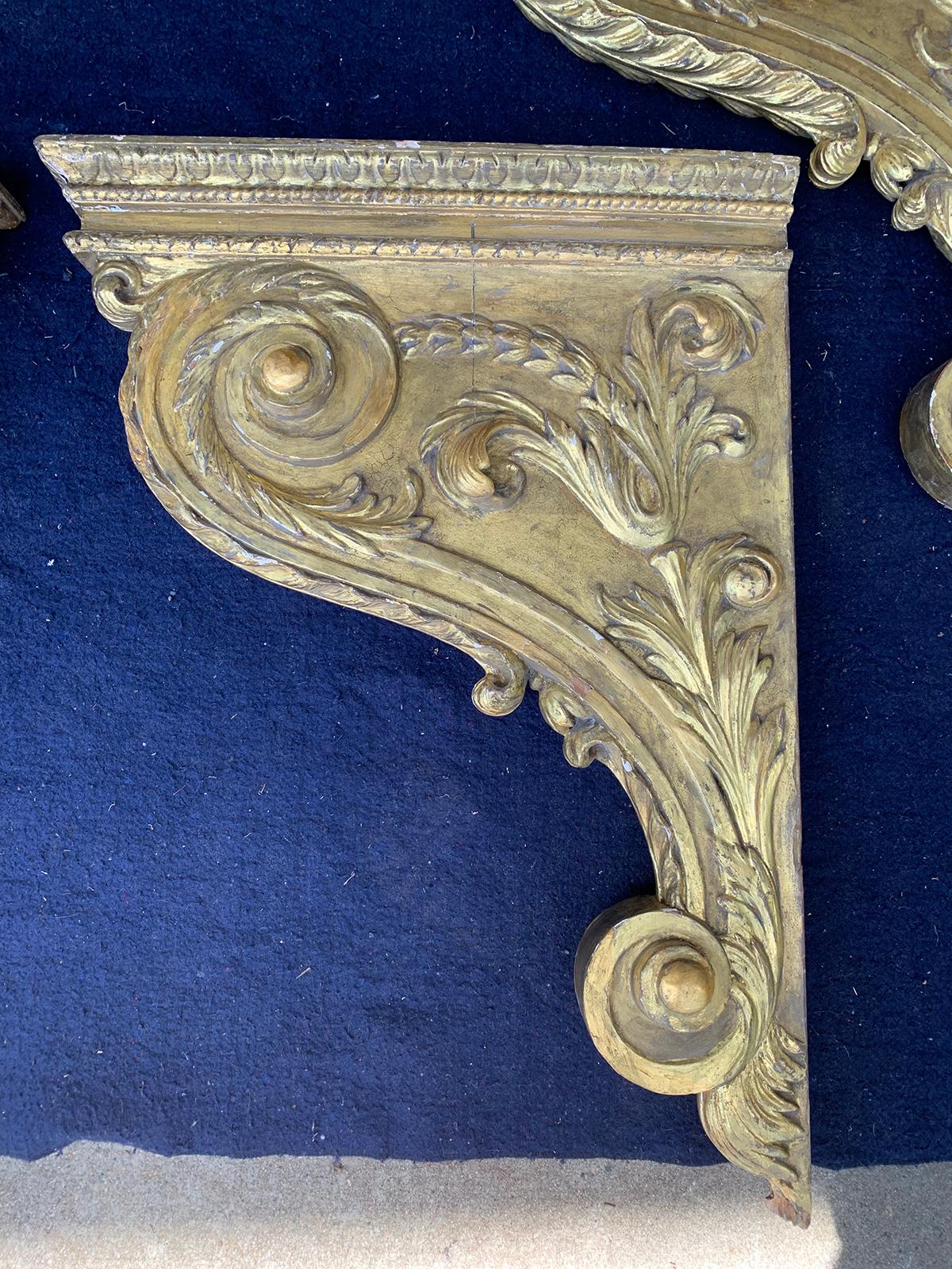 Set of Four 18th Century French Giltwood Corbels / Brackets 1