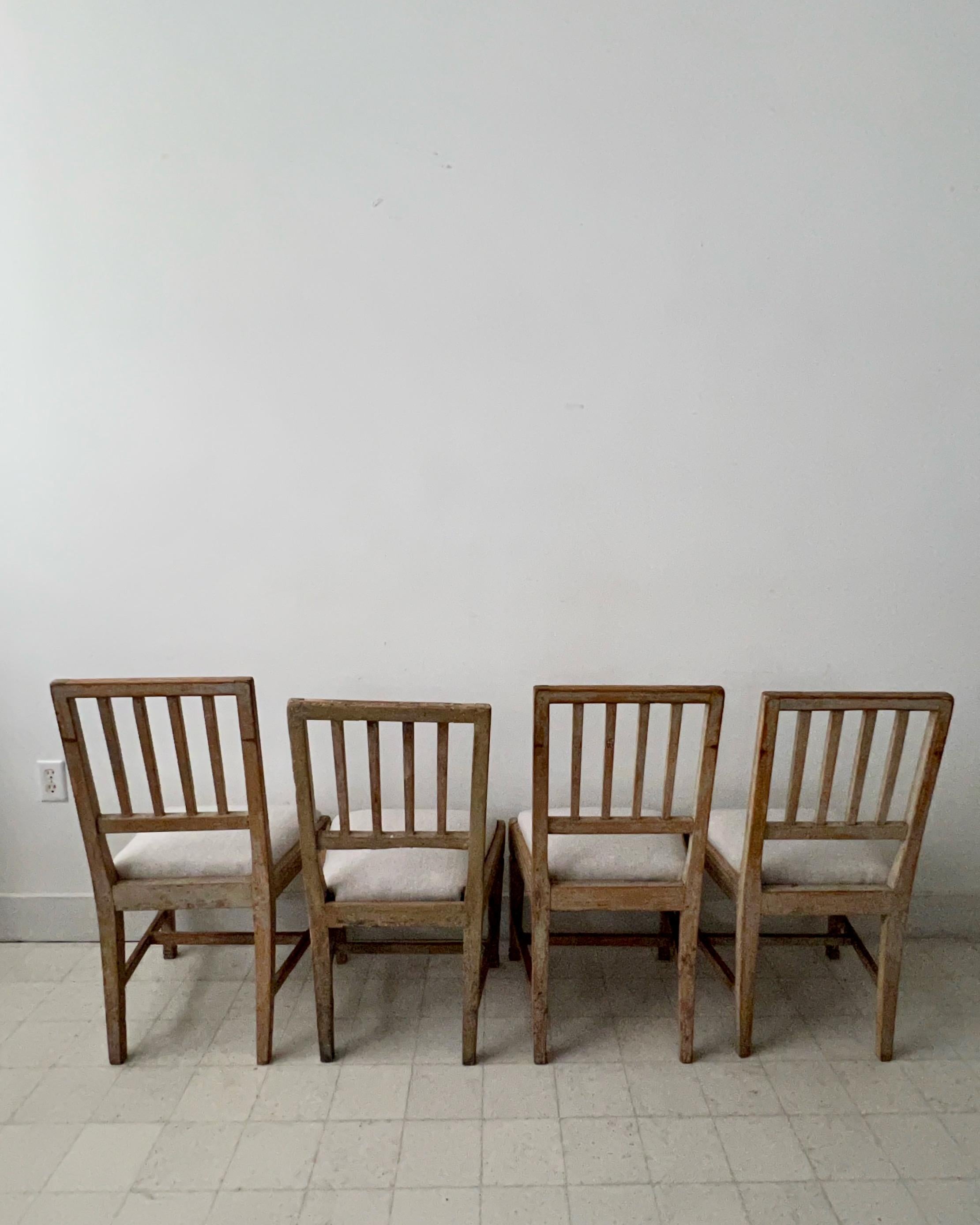 Set of Four 18th Century Gustavian Period Chairs In Good Condition For Sale In Charleston, SC