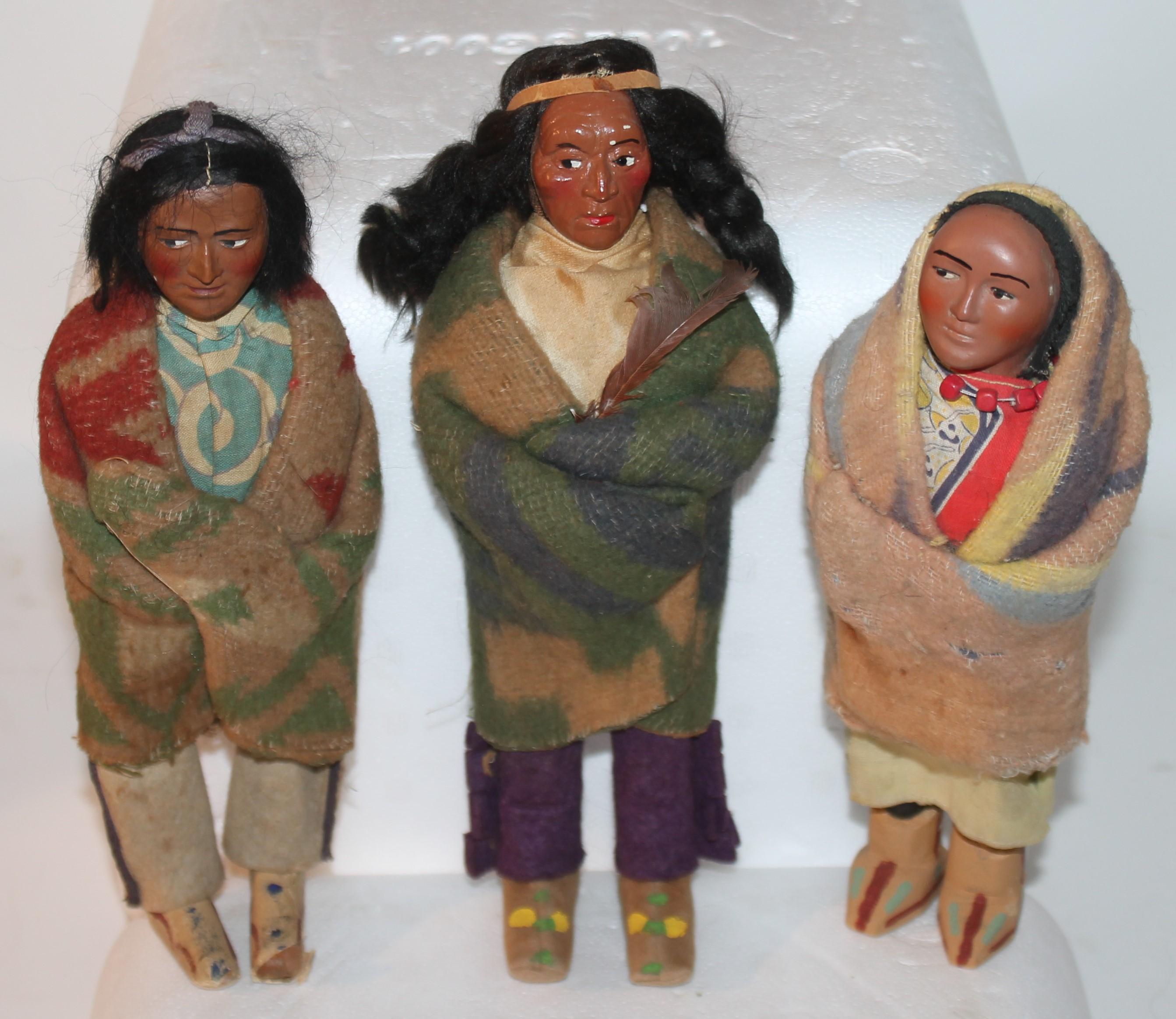 Set of four 1930's - 40's Skookum Dolls. The dolls are highly collectable. Each Doll has real hair and is wearing an indian design Beacon blankets.
largest measures 10.5 tall x 3.5 wide
smallest measures - 9 tall x 3 wide