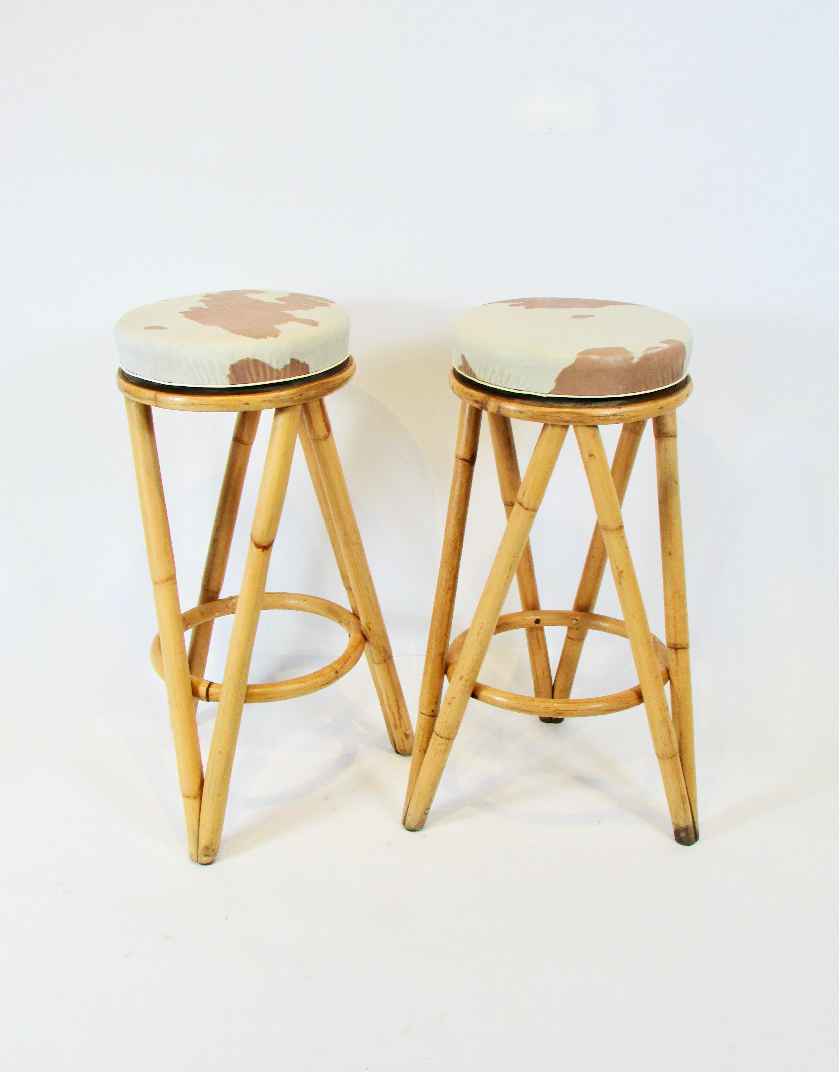 Set of four 1950s bamboo tiki bar stools with swivel tops For Sale 2