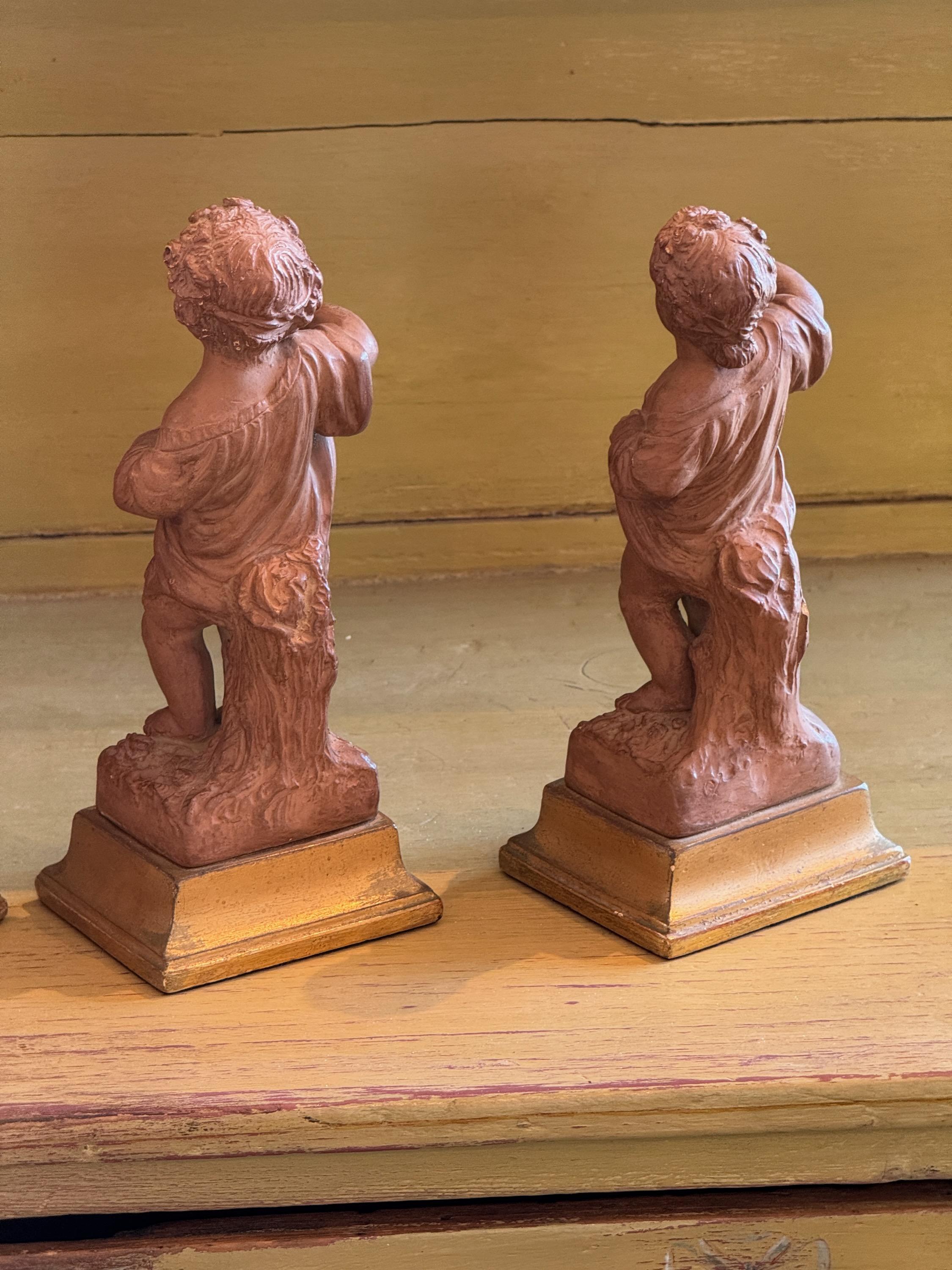 Conjunto de cuatro figuras de terracota Borghese 