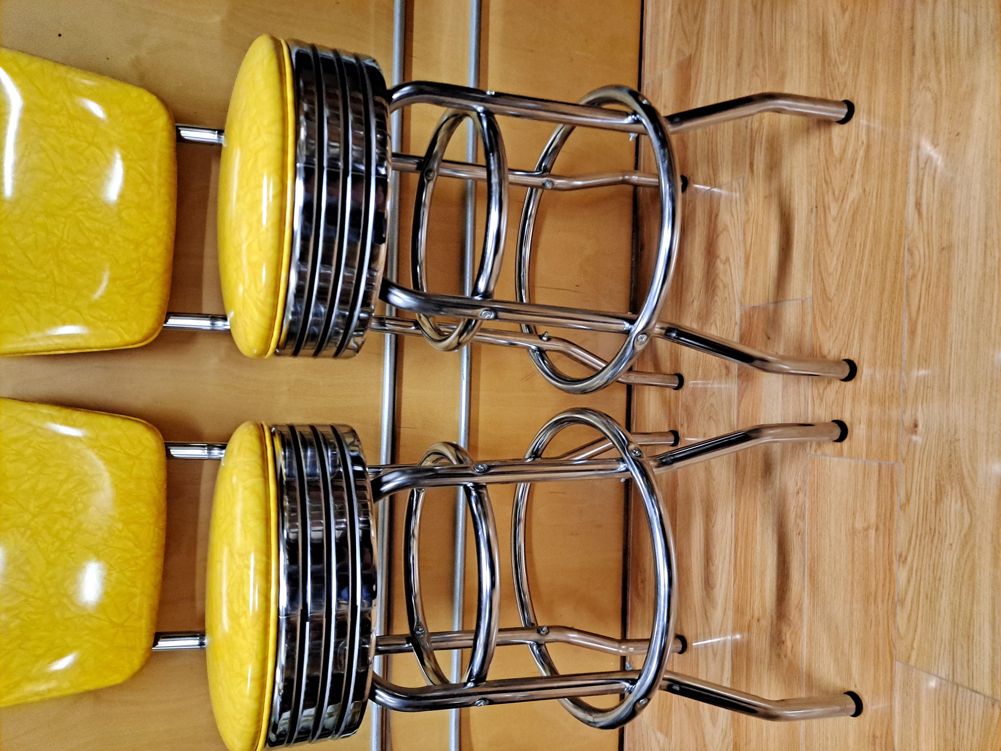 Set of Four 1950's Style American Swivel Bar Stools by Vitro Seating Corp In Fair Condition In San Francisco, CA
