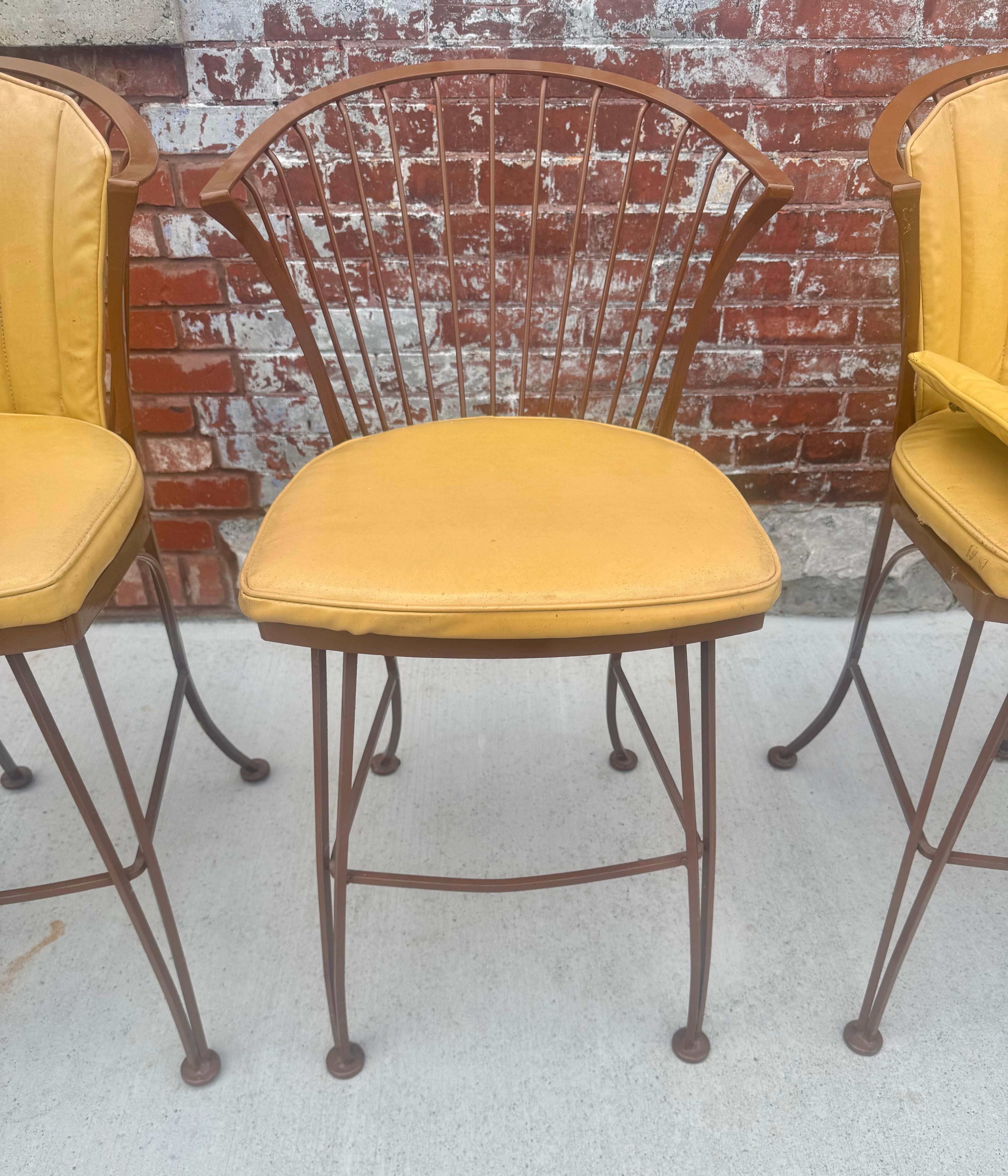 Painted Set of Four 1950's Woodard Pinecrest Bar Stools, Classic modern design For Sale