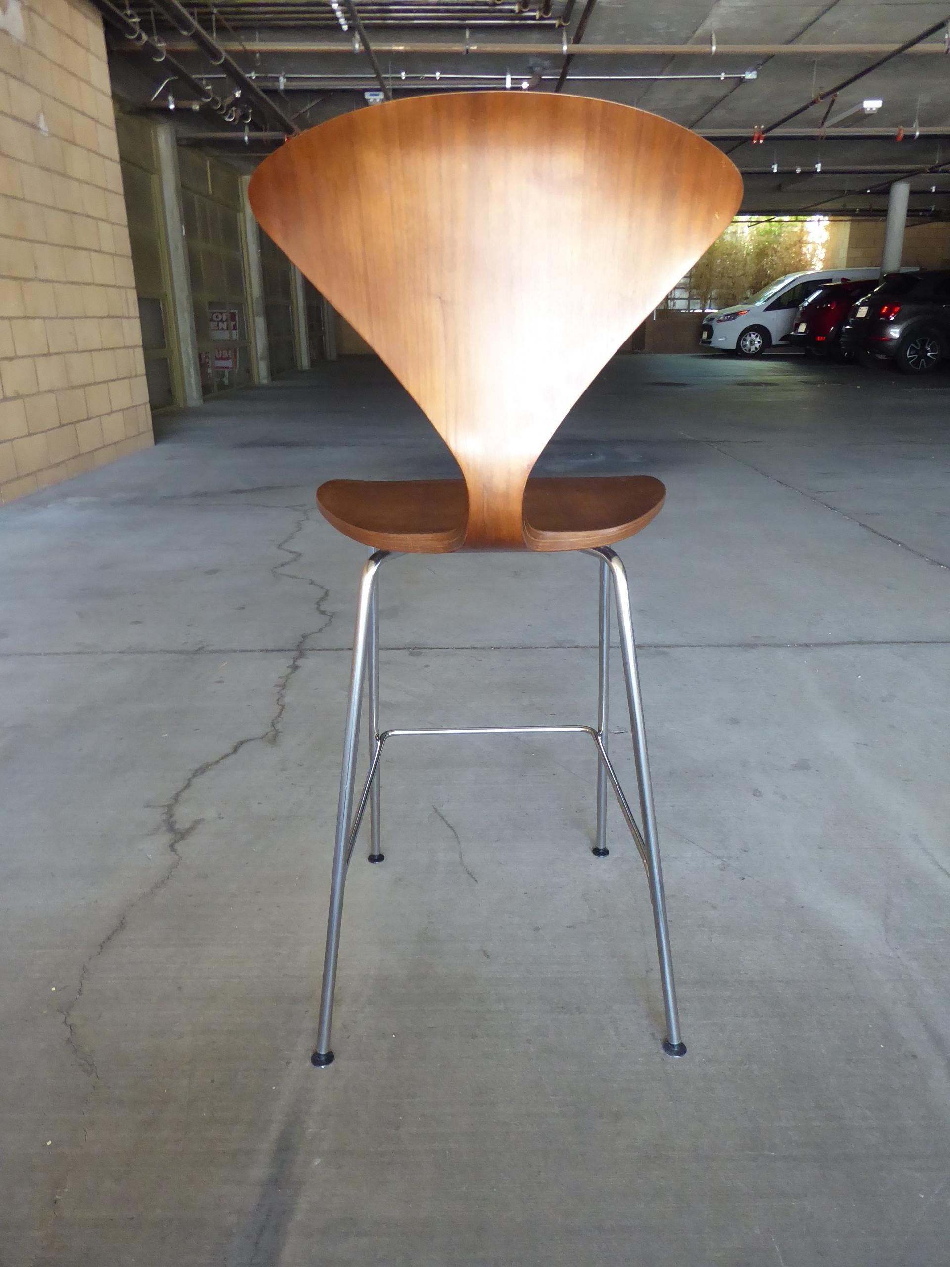 Set of Four 1958 Metal Based Counter Stools by Norman Cherner 4