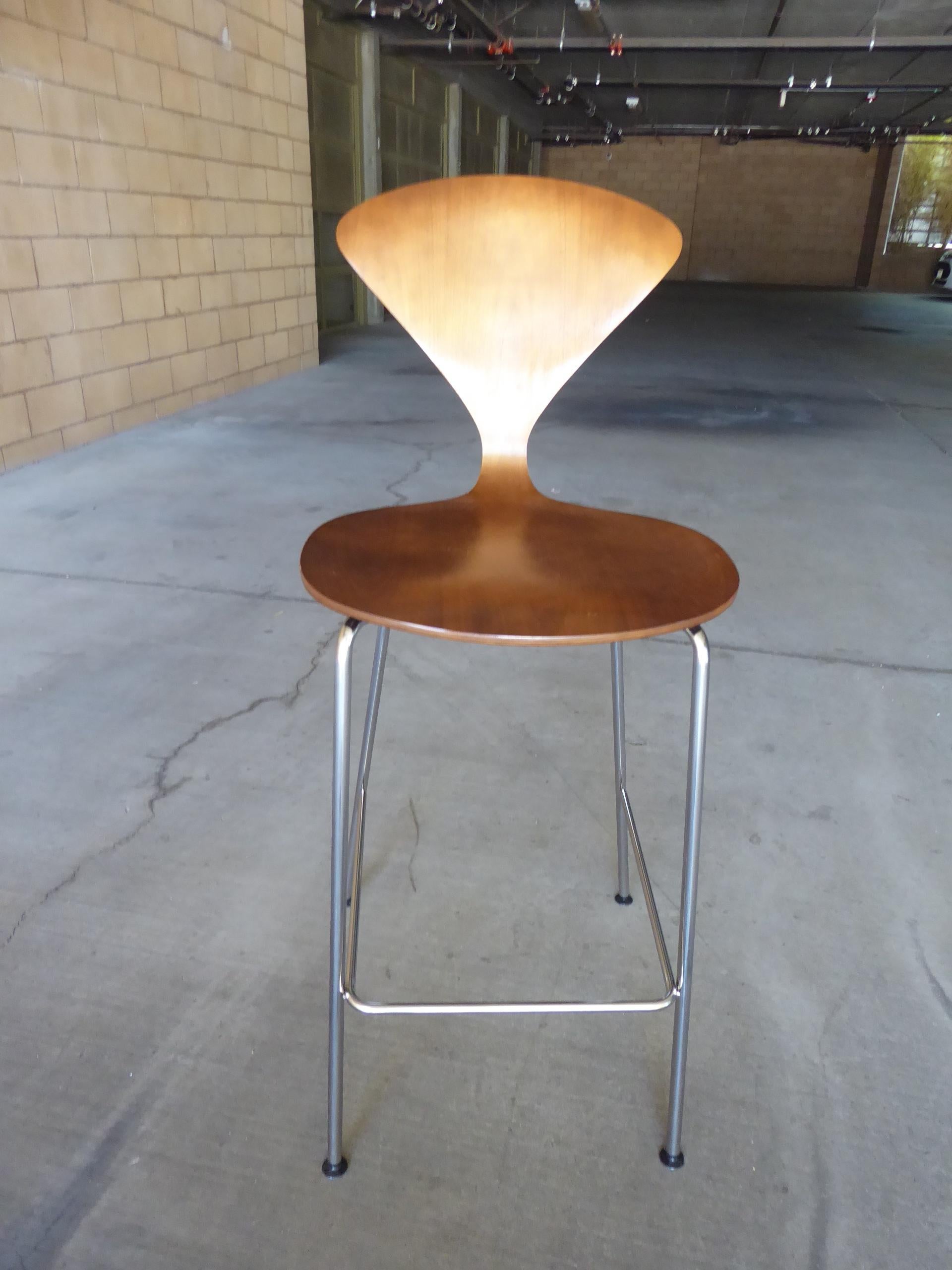 Set of Four 1958 Metal Based Counter Stools by Norman Cherner In Good Condition In Palm Springs, CA