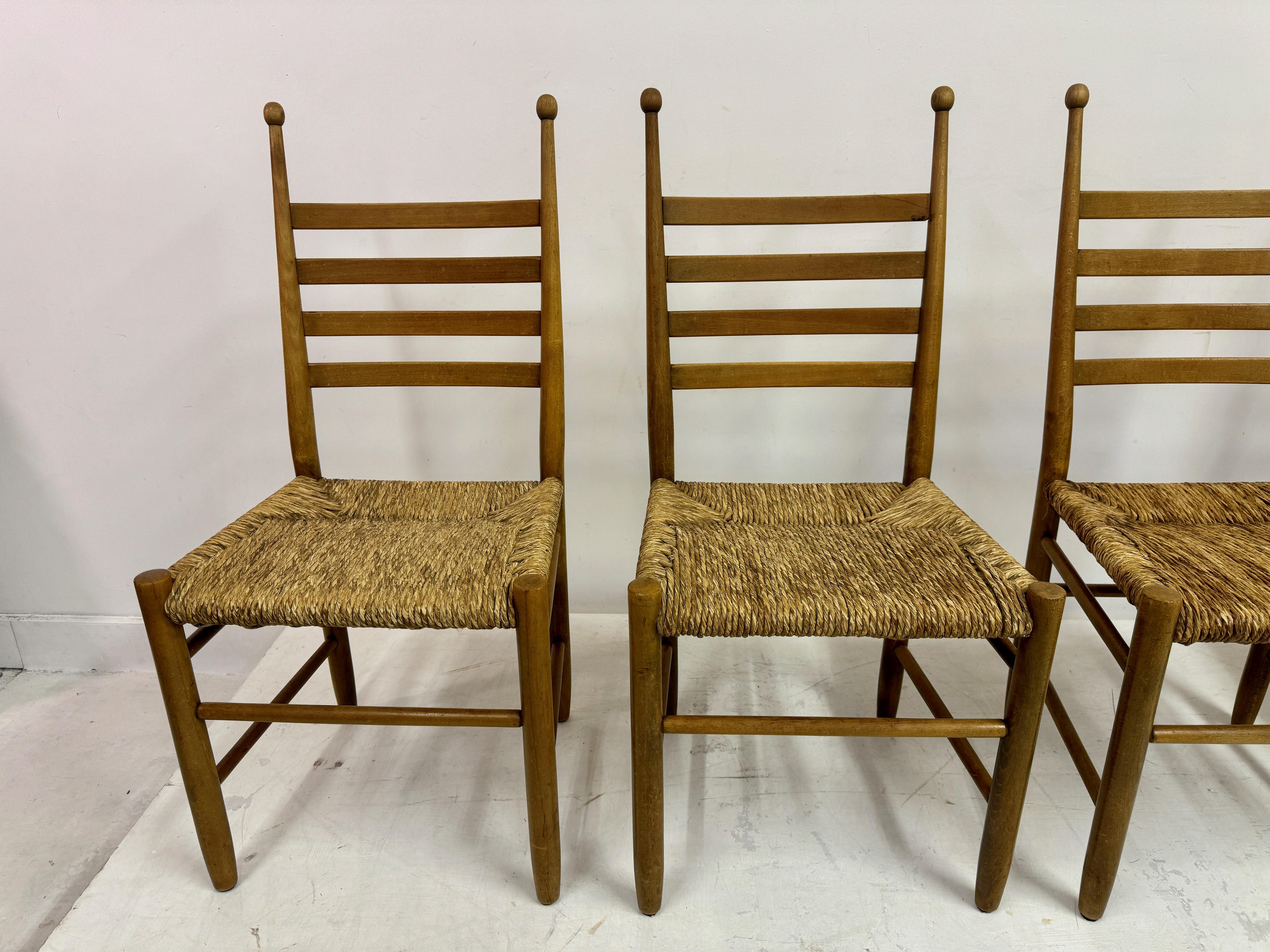 Set of Four 1960s Beech and Rush Dining Chairs In Good Condition For Sale In London, London