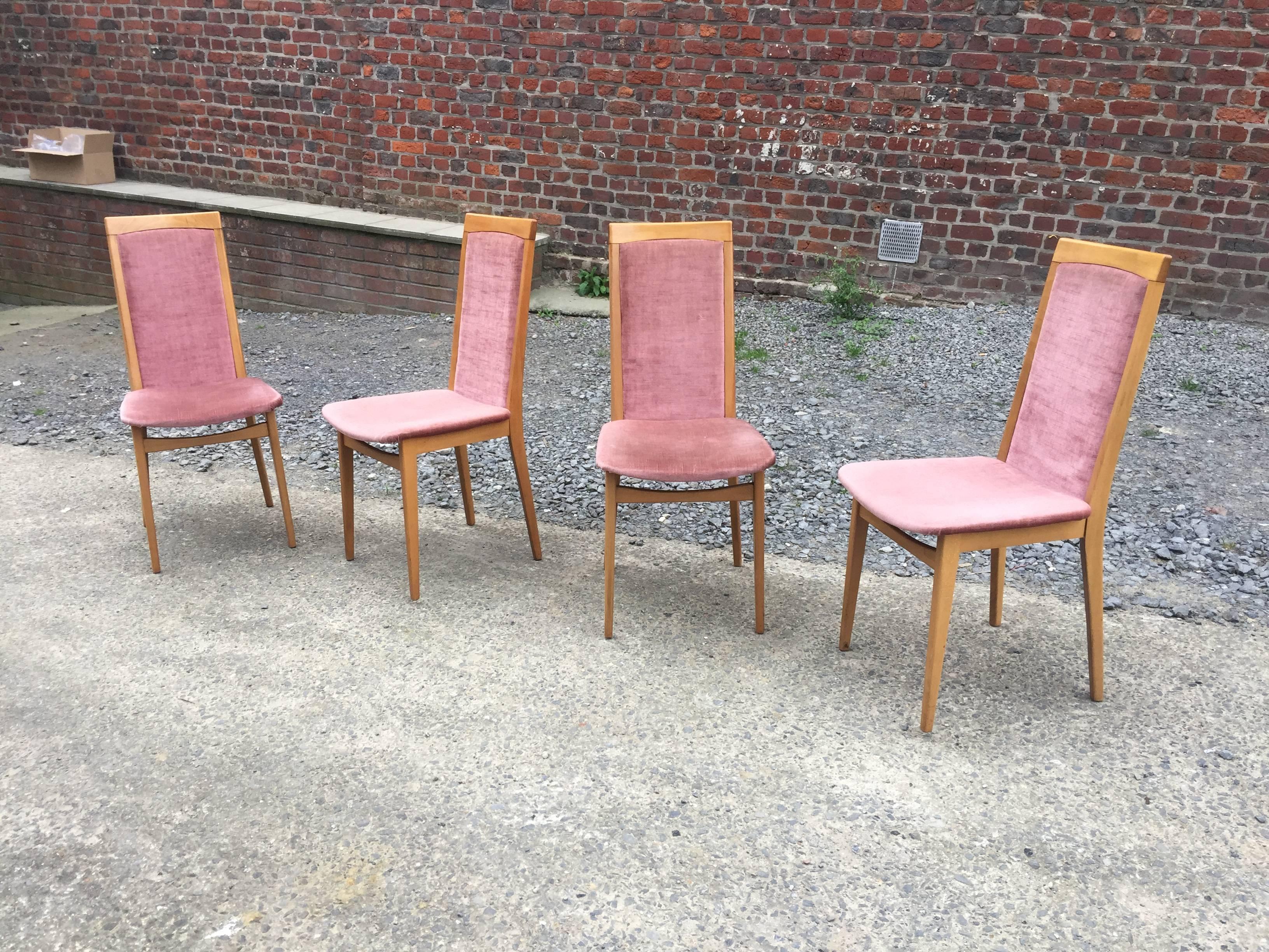 Set of Four 1960s Chairs in Beech and Velvet For Sale 1