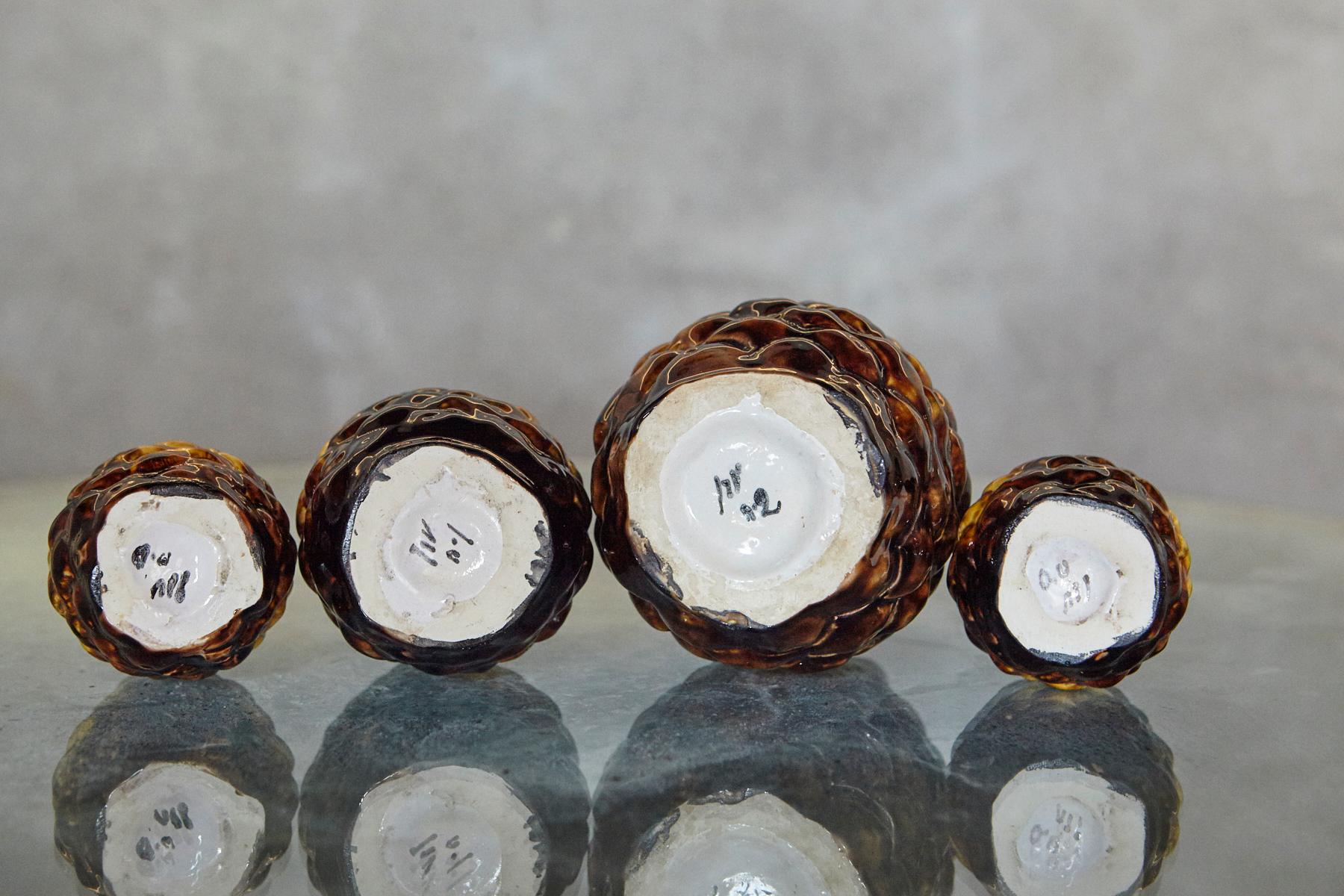 Set di quattro vasi in ceramica di metà secolo con ananas del 1960 in vendita 2