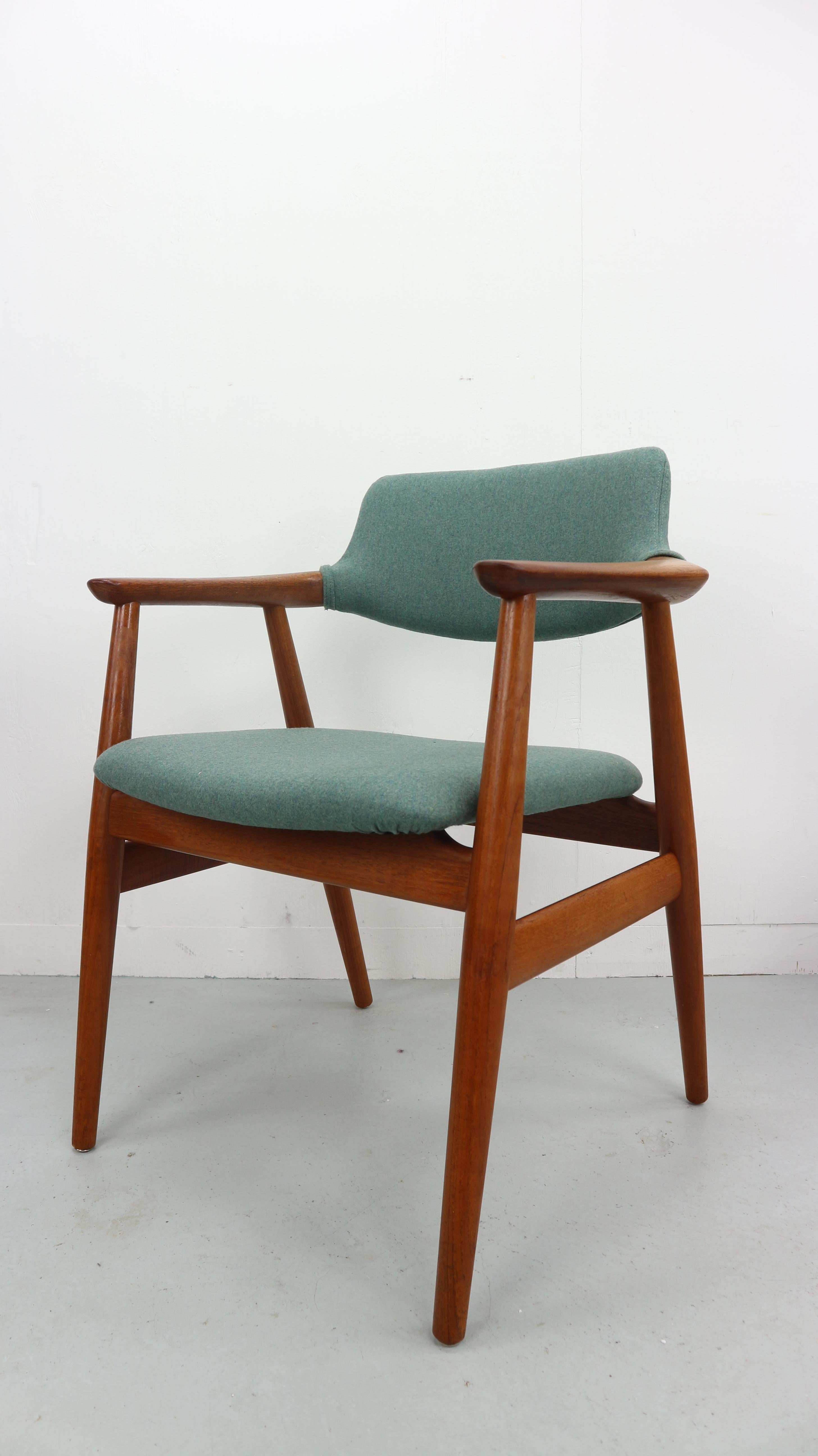 Set of Four 1960s Svend Aage Eriksen, Teak Armchairs, Danish Modern In Good Condition In The Hague, NL