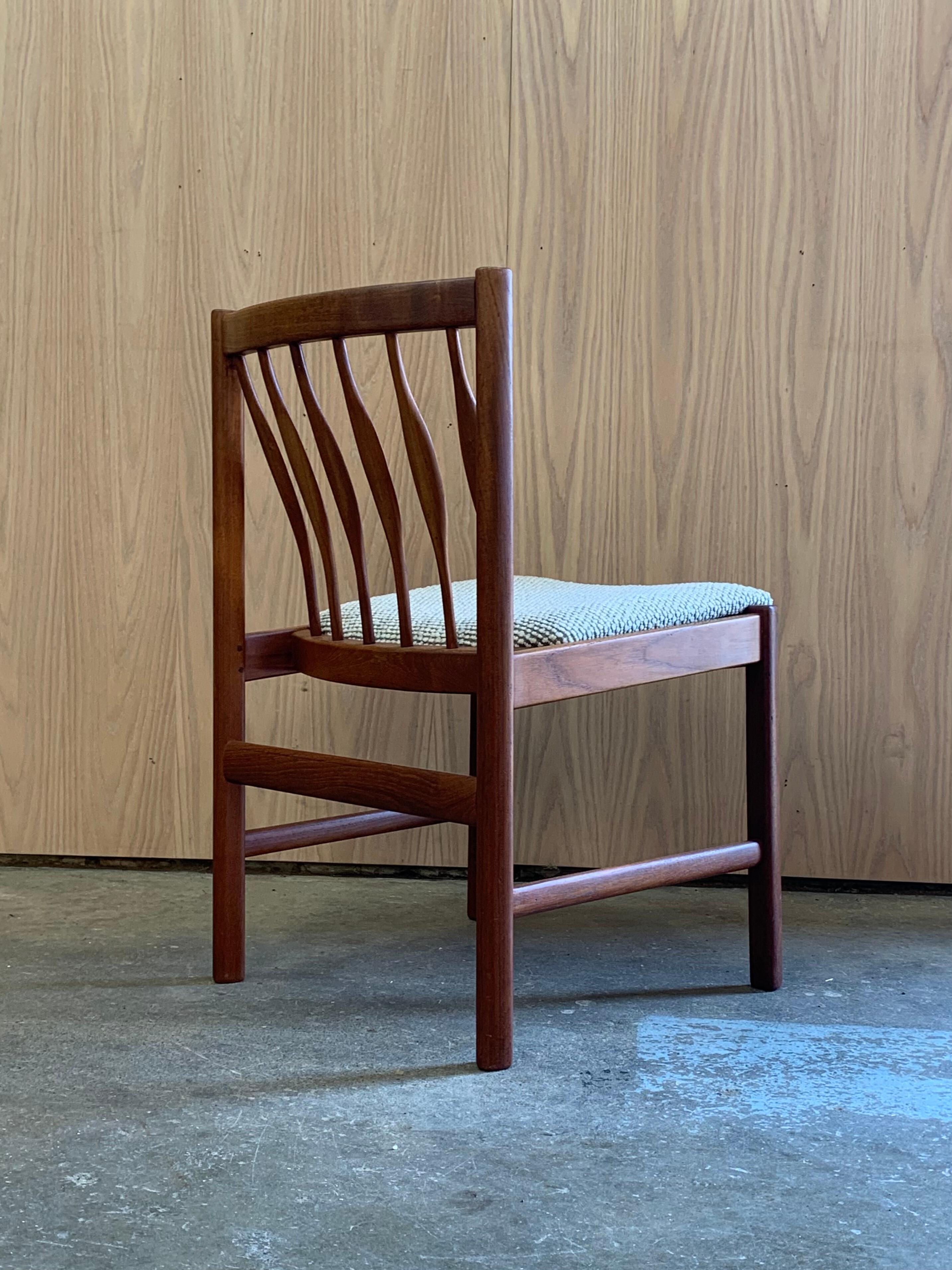Set of Four 1960s Teak Dining Chairs - Fully Restored en vente 9