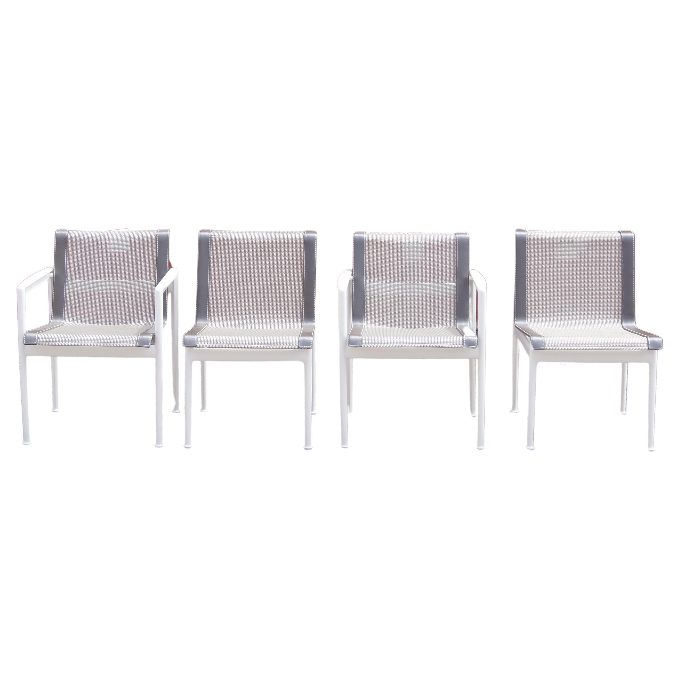 Ensemble de quatre chaises d'extérieur de la collection 1966 de Richard Schultz