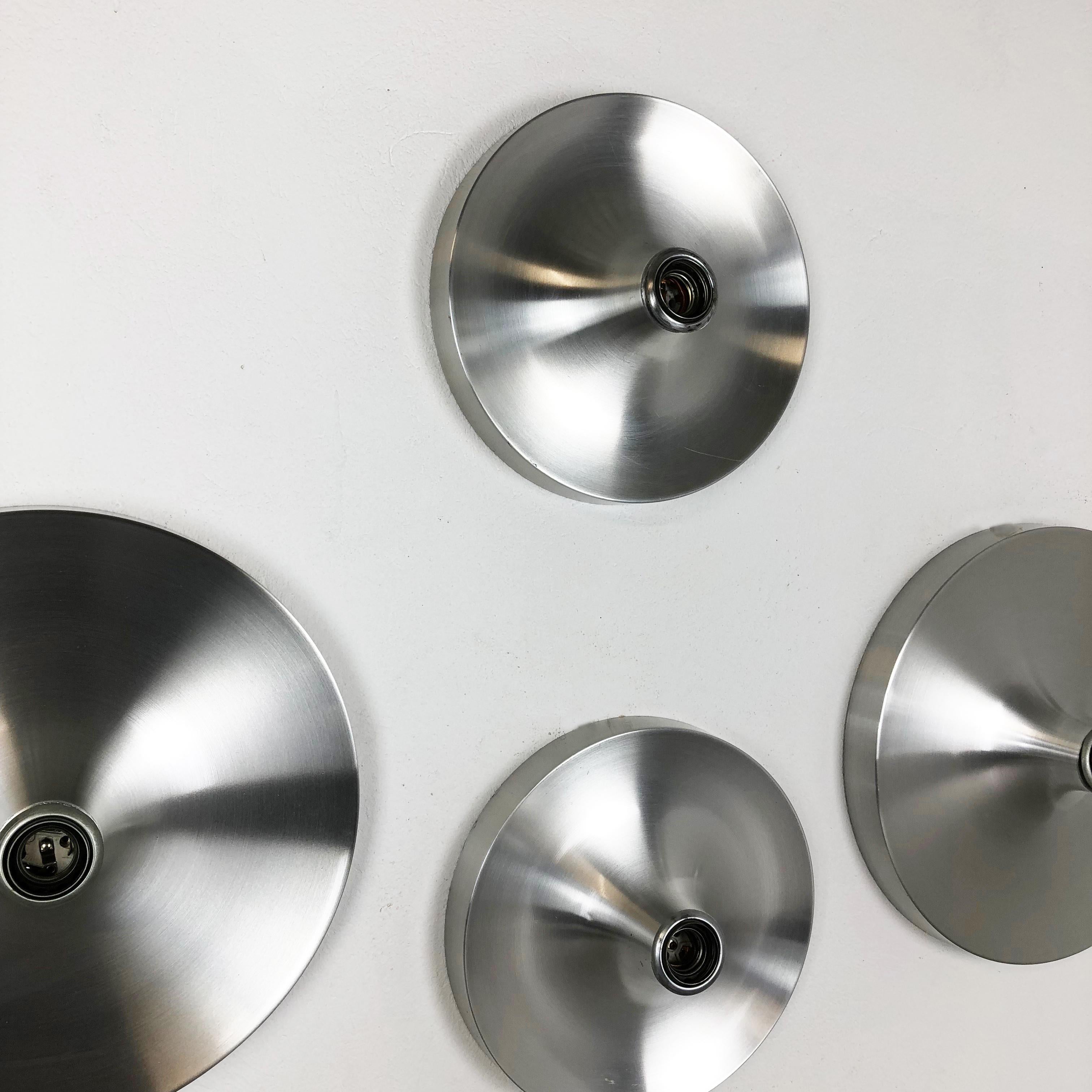 Set of Four 1970s Charlotte Perriand Disc Wall Light by TEKA Lights., Germany In Good Condition In Kirchlengern, DE
