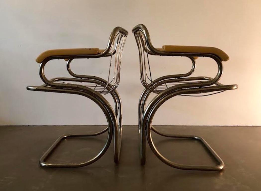 Mid-Century Modern Set of Four 1970s Gastone Rinaldi Cantilever Chairs For Sale