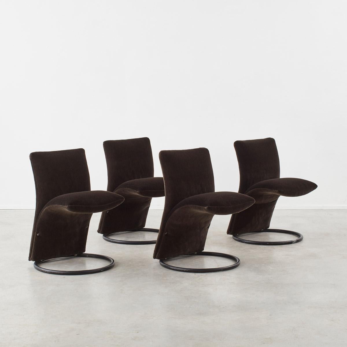 PRICED FOR THE SET. 

A rare set of ‘Calla’ chairs by Italian modernist designer Pompeo Fumagalli. Perched on a
ring-shaped tubular base, the frame has a gentle forward lean, with the seat and back
opening out like a flower in side profile.

The