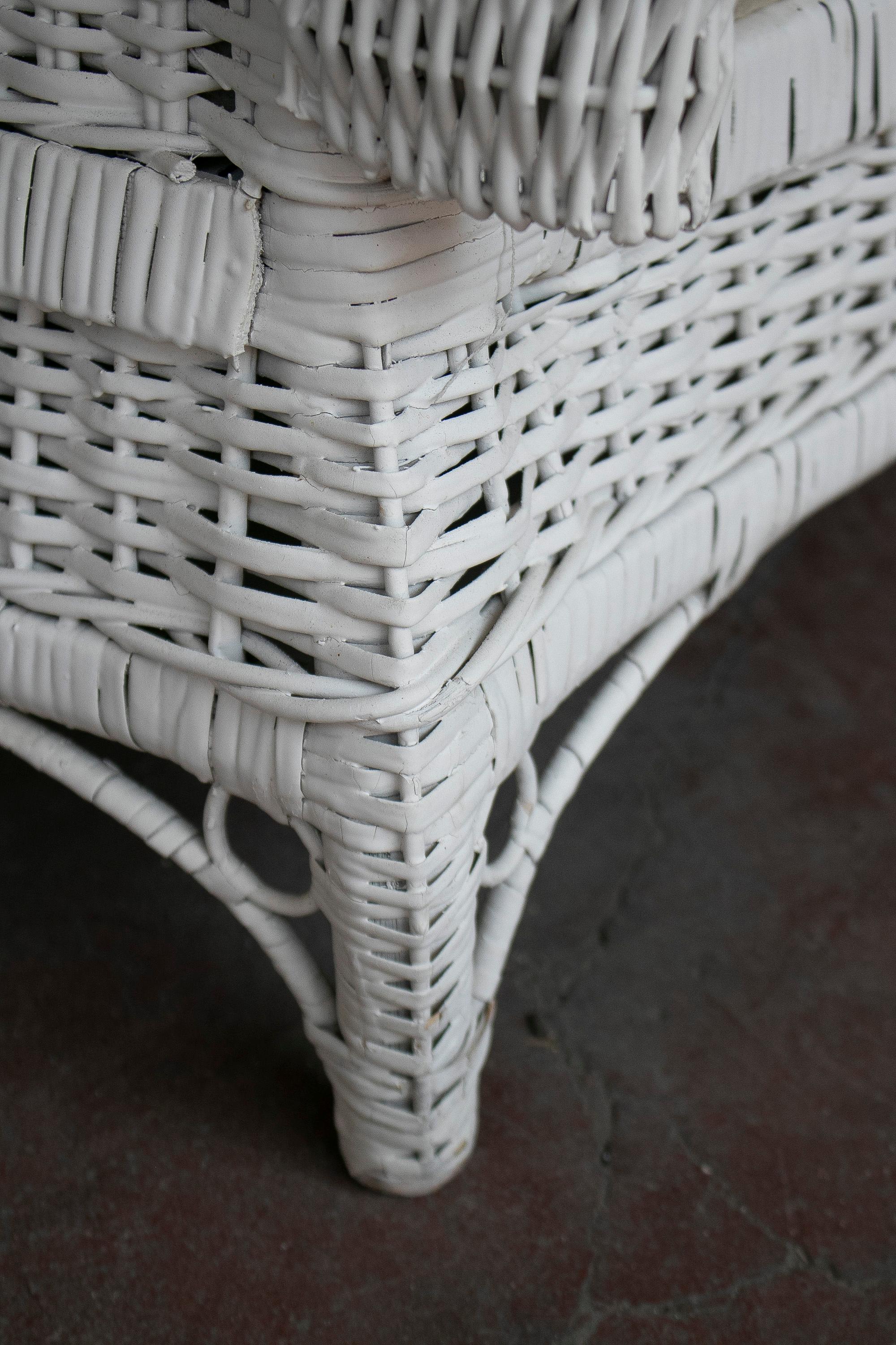 Set of Four 1970s Spanish Woven Wicker White Armchairs For Sale 12