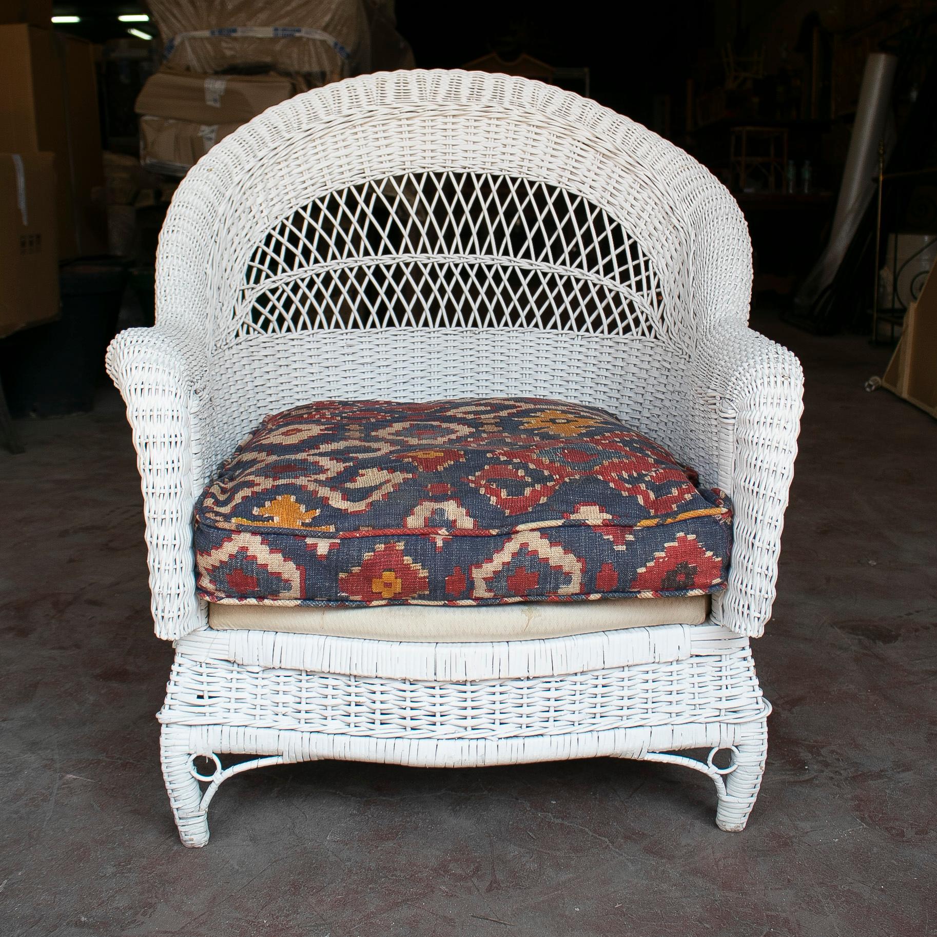 Set of Four 1970s Spanish Woven Wicker White Armchairs In Good Condition For Sale In Marbella, ES