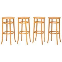 Satz von vier 1980er Thonet-Bugholz-Barhockern
