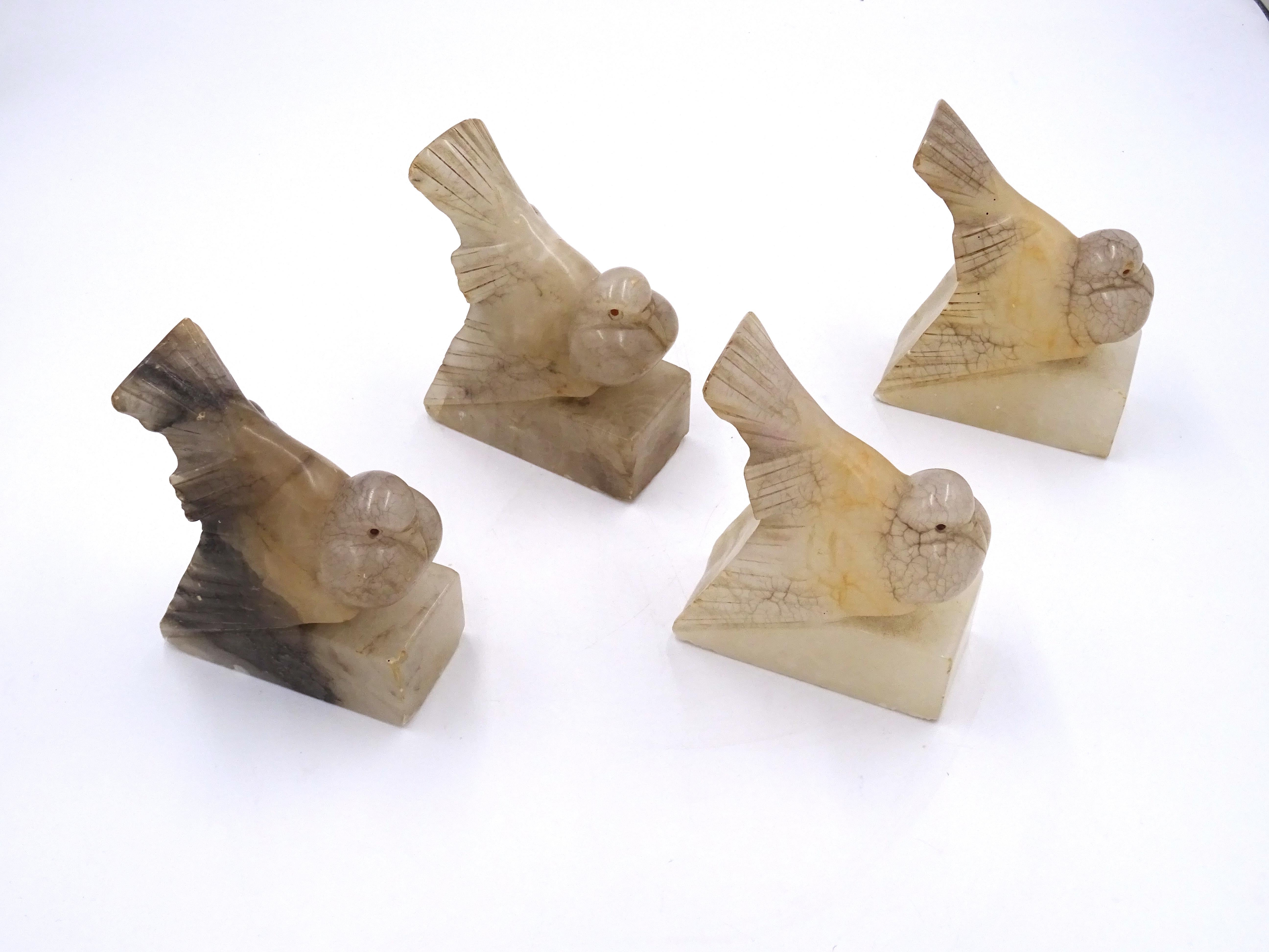 Qing Set of Four 19th-Century Alabaster Bird Sculptures, China For Sale