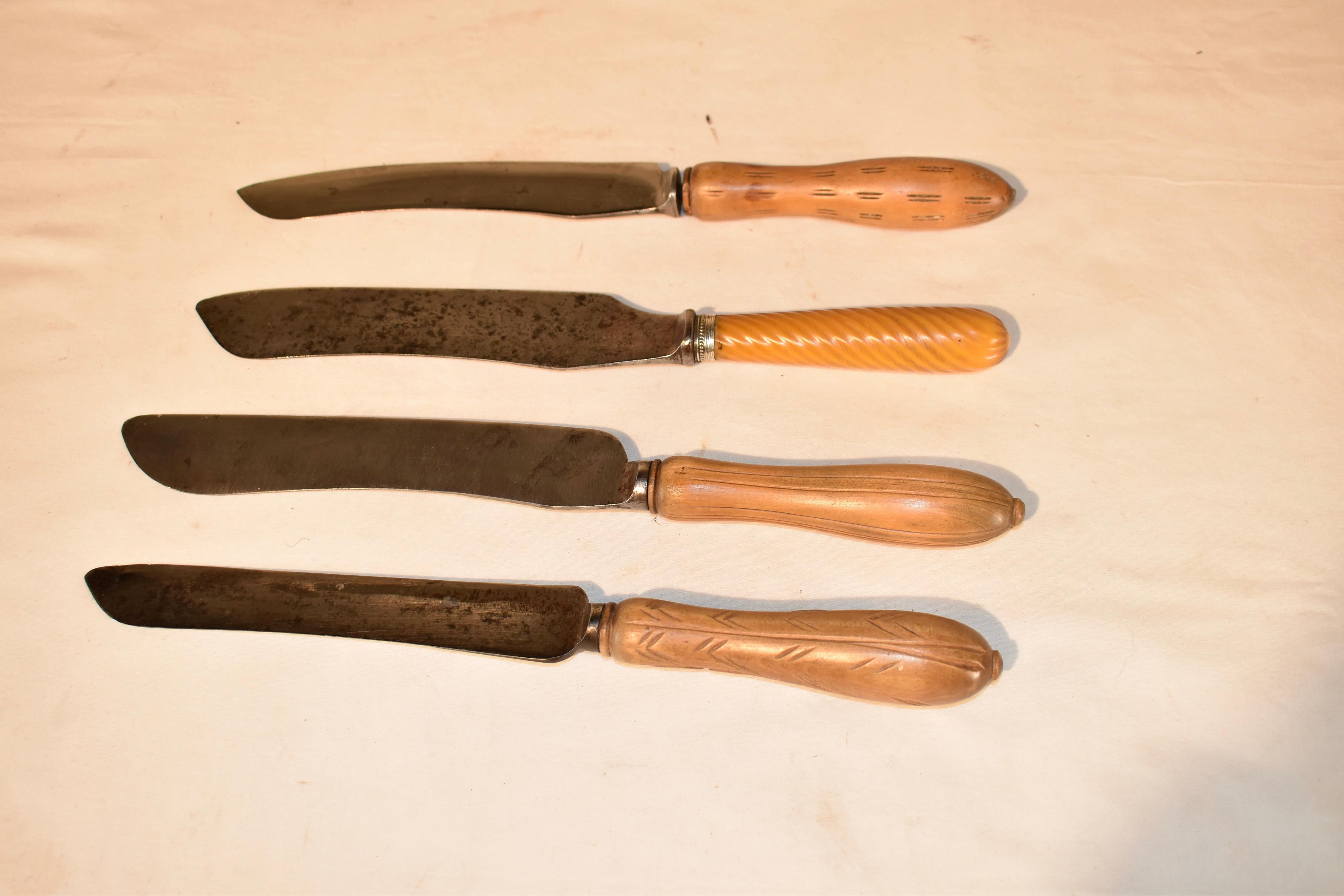 Set of Four 19th Century Bread Knives In Good Condition For Sale In High Point, NC
