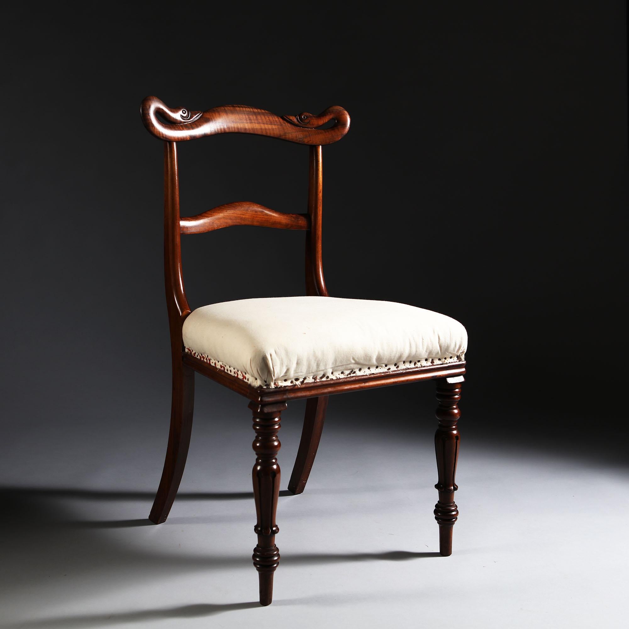 Set of Four 19th Century English Goncalo Alves Wooden Side Chairs with Swan Back 3