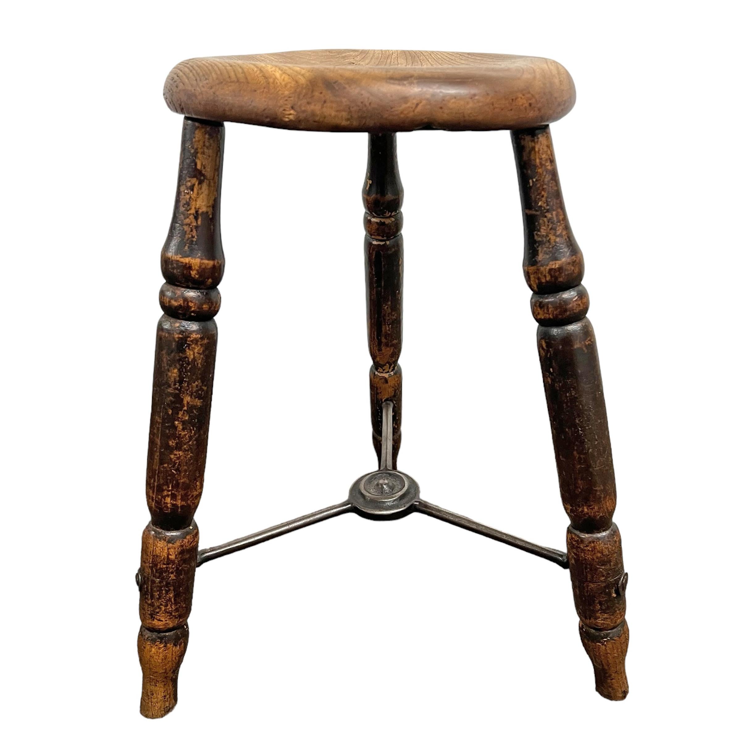 Set of Four 19th Century English Pub Stools In Good Condition For Sale In Chicago, IL