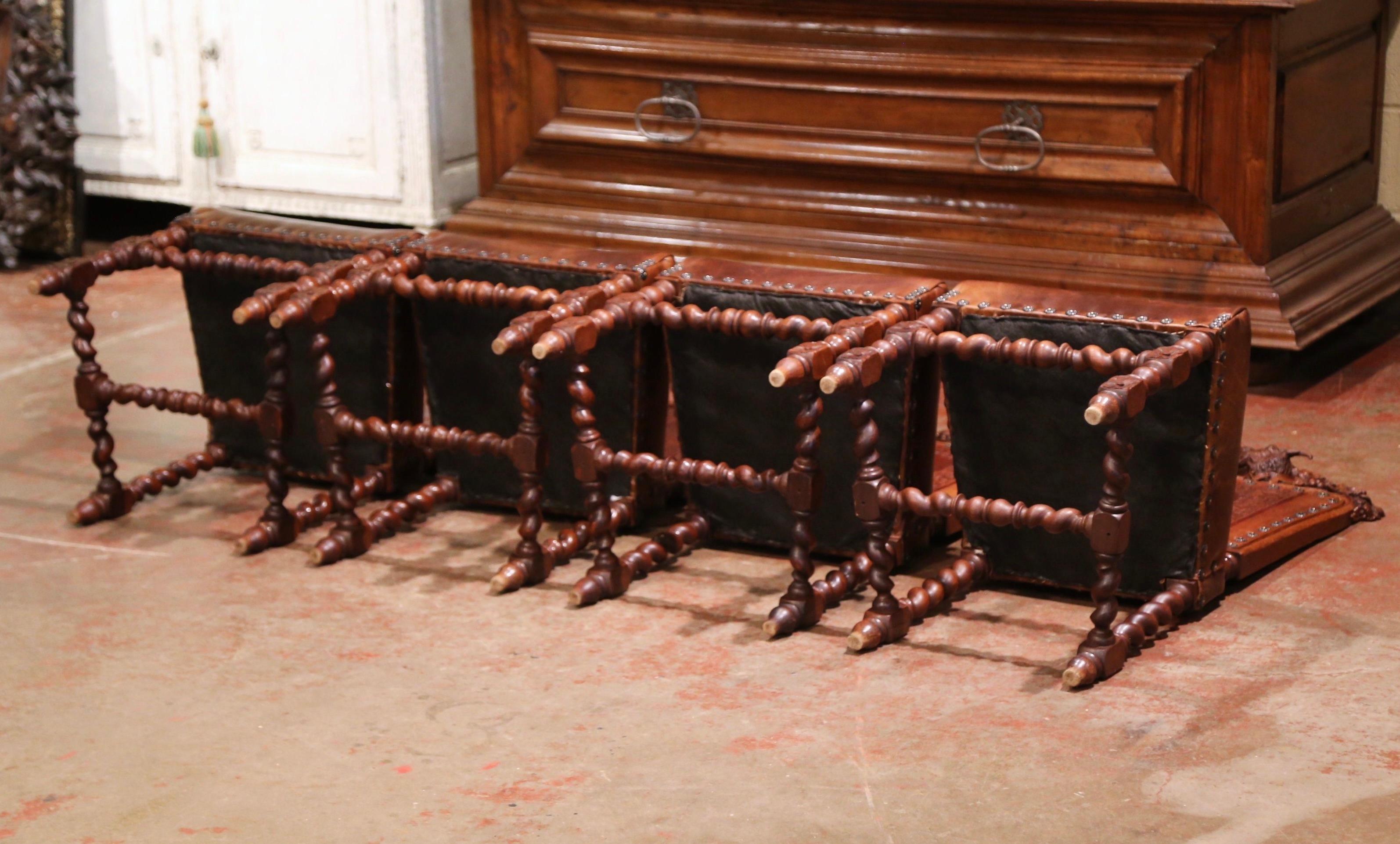 Set of Four 19th Century French Carved Oak and Leather Chairs with Hunt Motifs 11