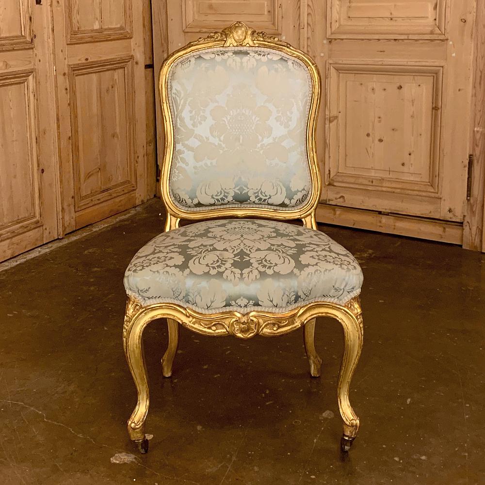 Ensemble de quatre chaises françaises Louis XV du 19ème siècle en bois doré en vente 6