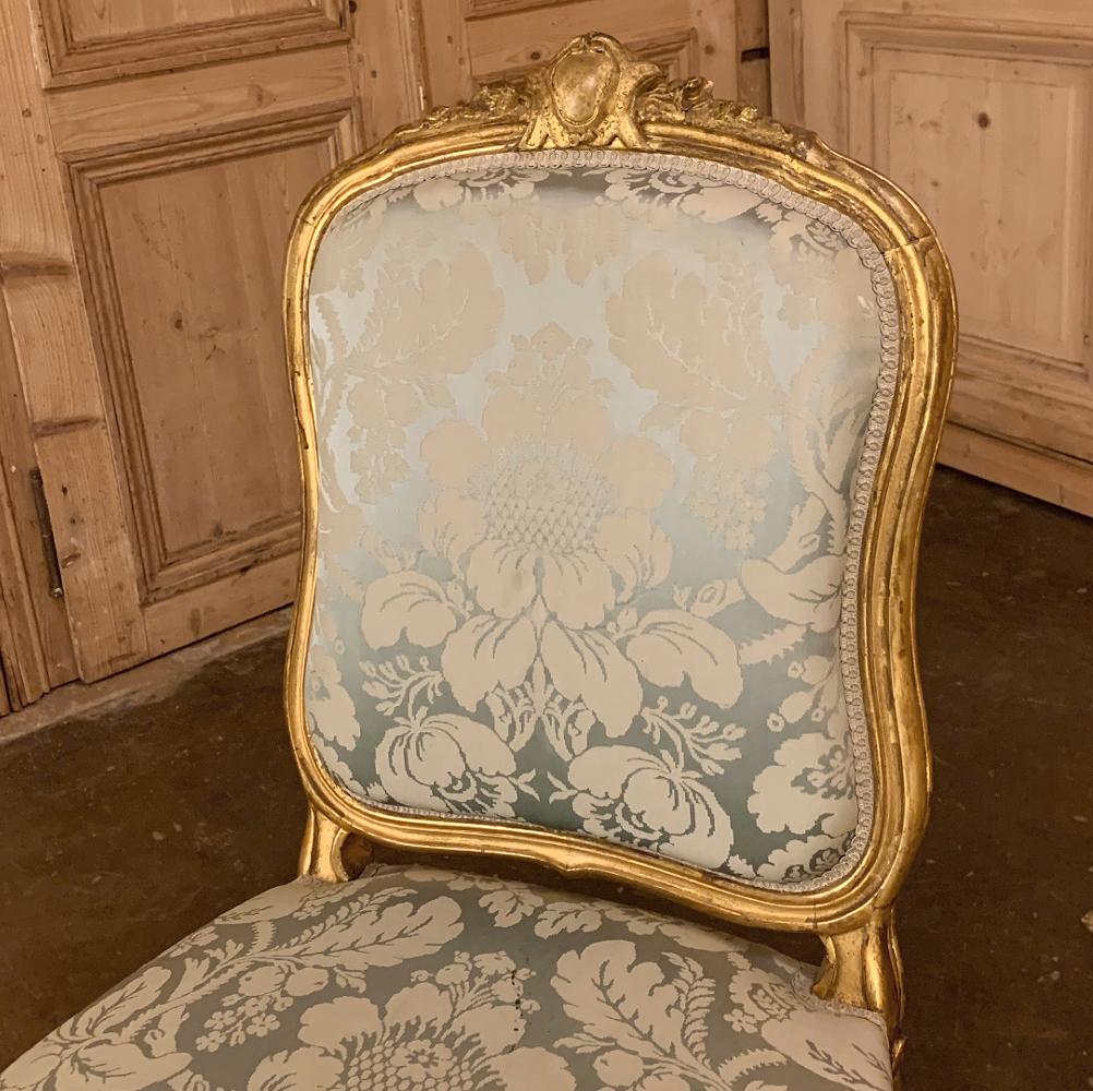 Satz von vier französischen Louis-XV-Stühlen aus vergoldetem Holz, 19. Jh. im Angebot 8
