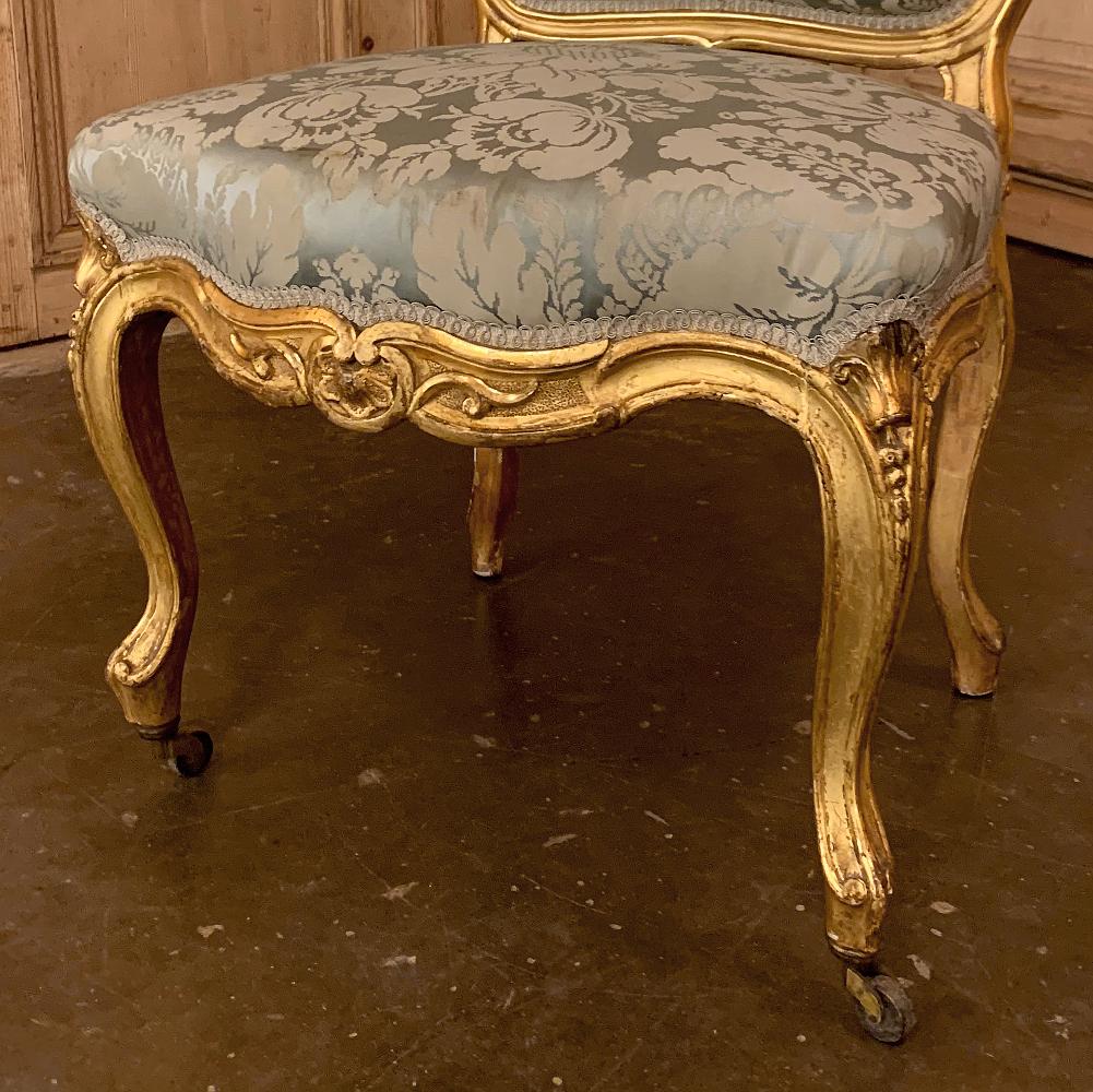 Ensemble de quatre chaises françaises Louis XV du 19ème siècle en bois doré en vente 13