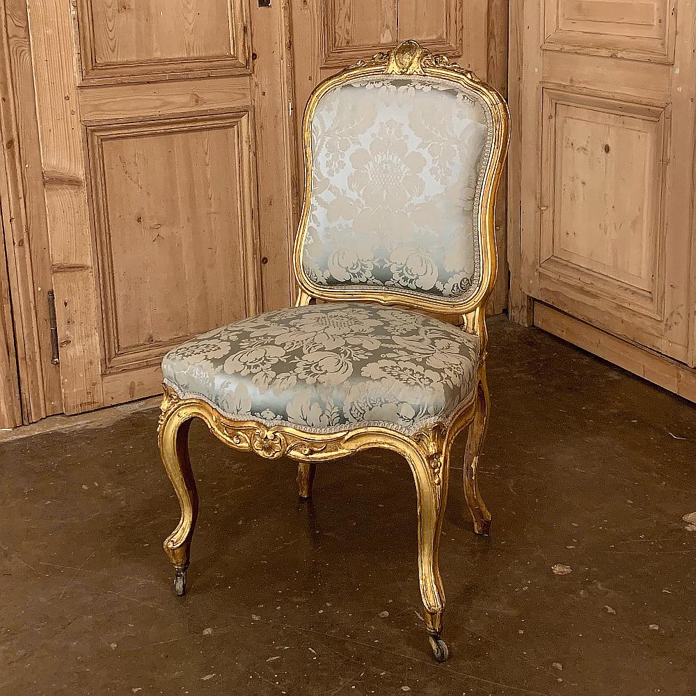 Ensemble de quatre chaises françaises Louis XV du 19ème siècle en bois doré en vente 1